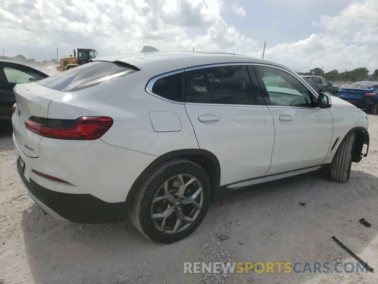 3 Фотография поврежденного автомобиля 5UX2V1C03M9H69638 BMW X4 2021