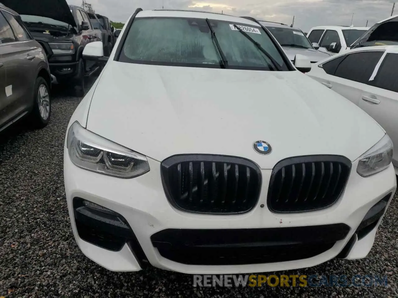 5 Photograph of a damaged car 5UX2V1C05M9H34647 BMW X4 2021