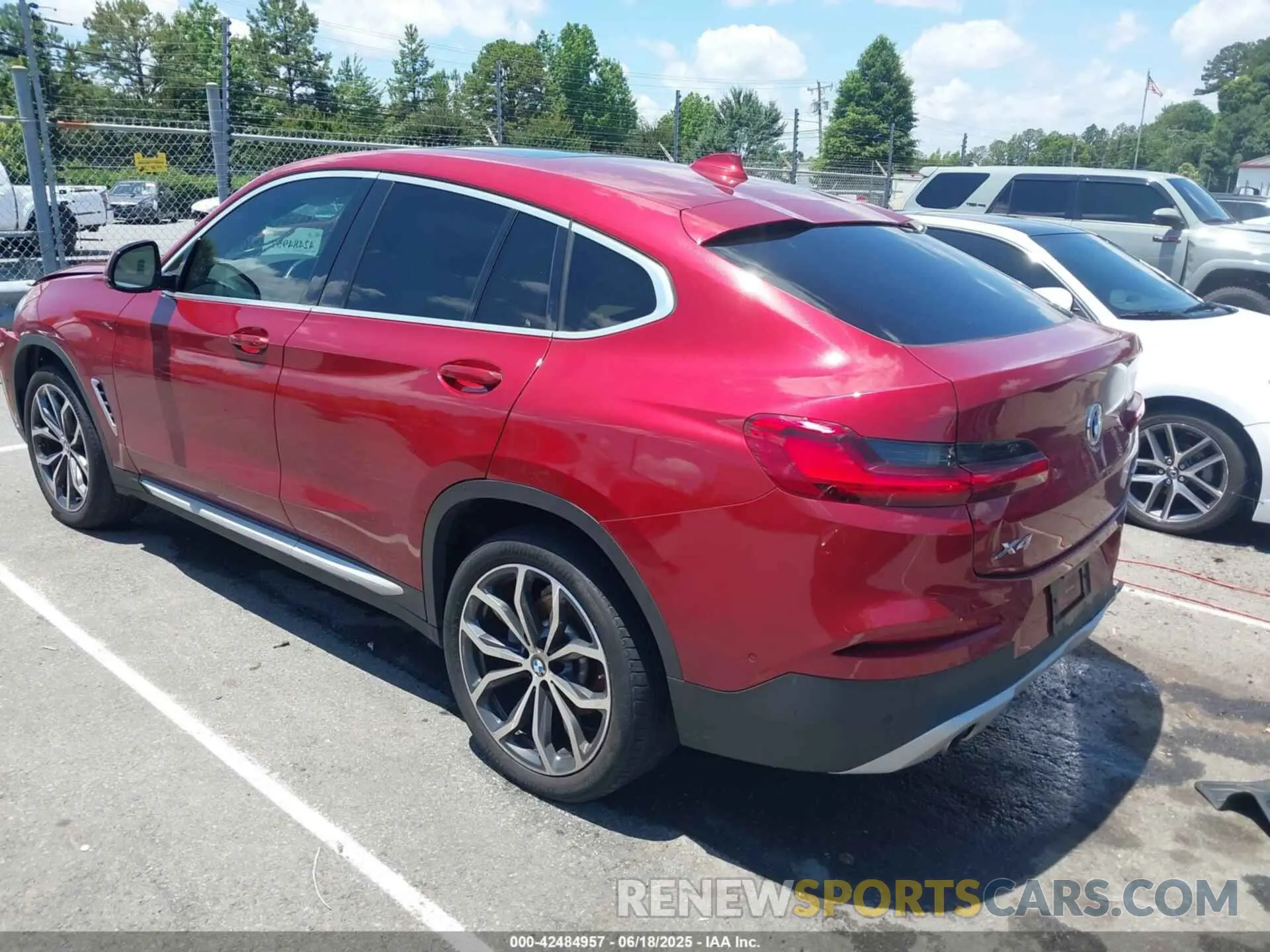 3 Фотография поврежденного автомобиля 5UX2V1C07M9F59530 BMW X4 2021