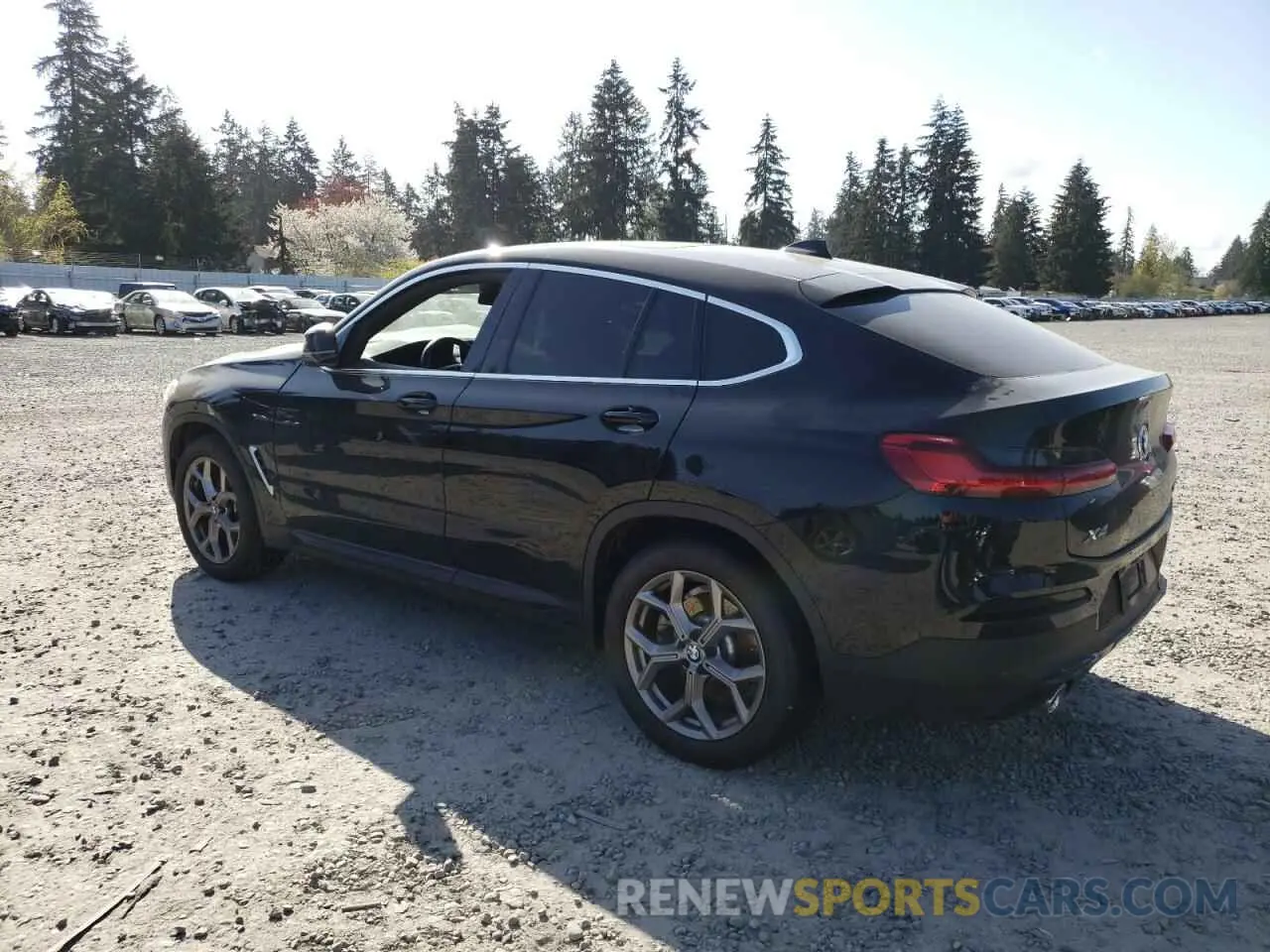 2 Фотография поврежденного автомобиля 5UX2V1C07M9G91462 BMW X4 2021
