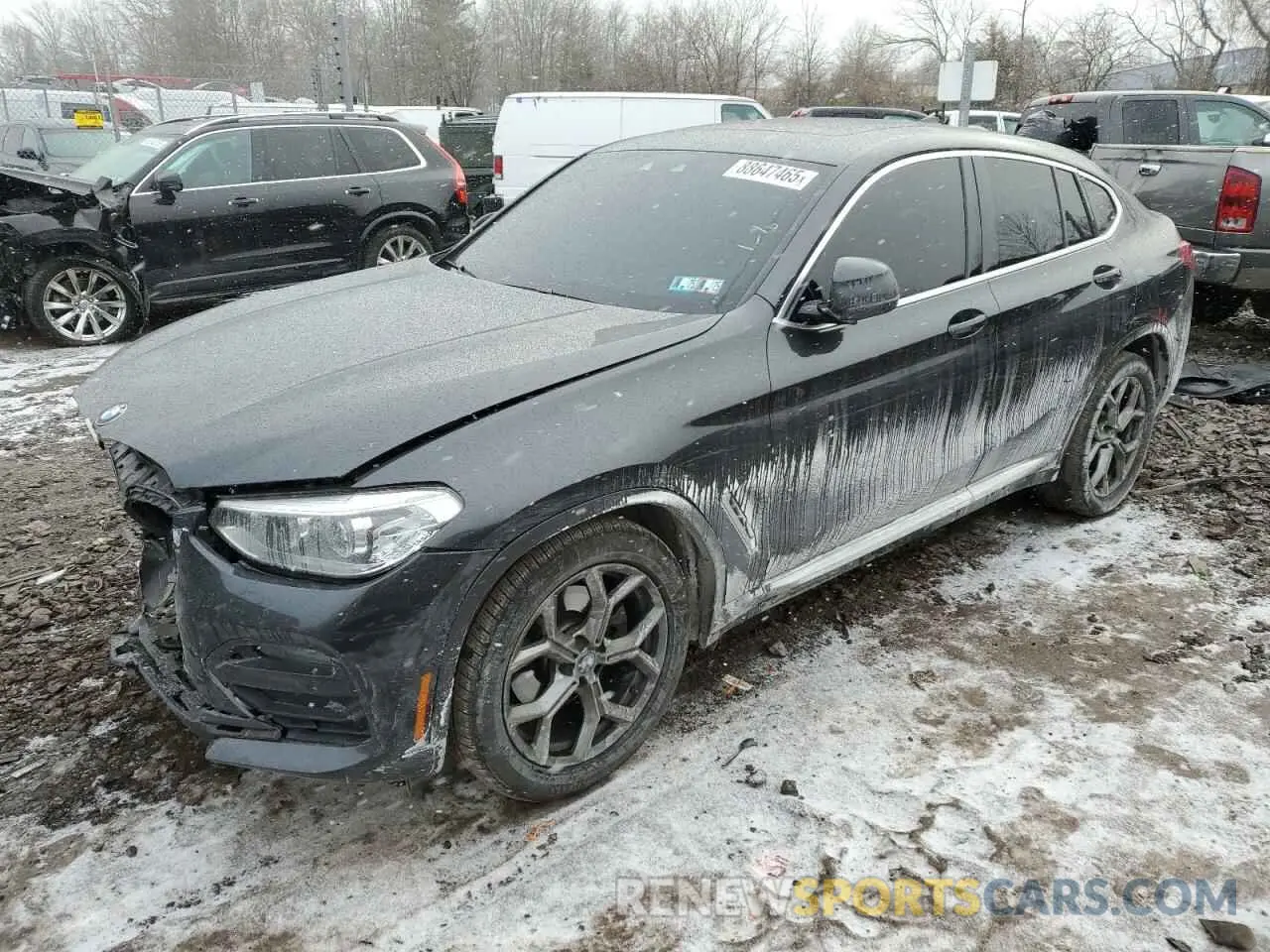 1 Photograph of a damaged car 5UX2V1C09M9E03649 BMW X4 2021