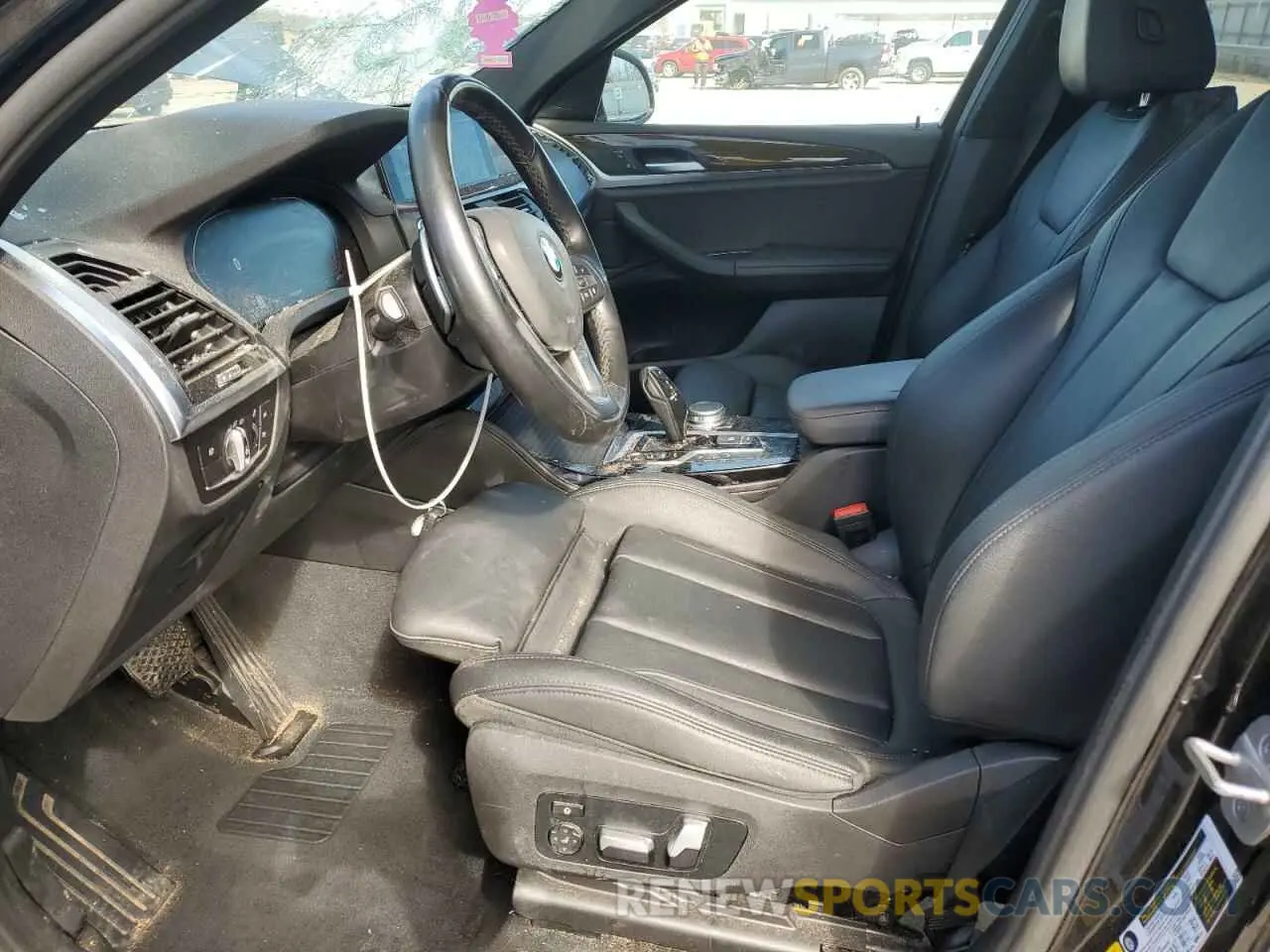 7 Photograph of a damaged car 5UX2V1C0XM9E74567 BMW X4 2021