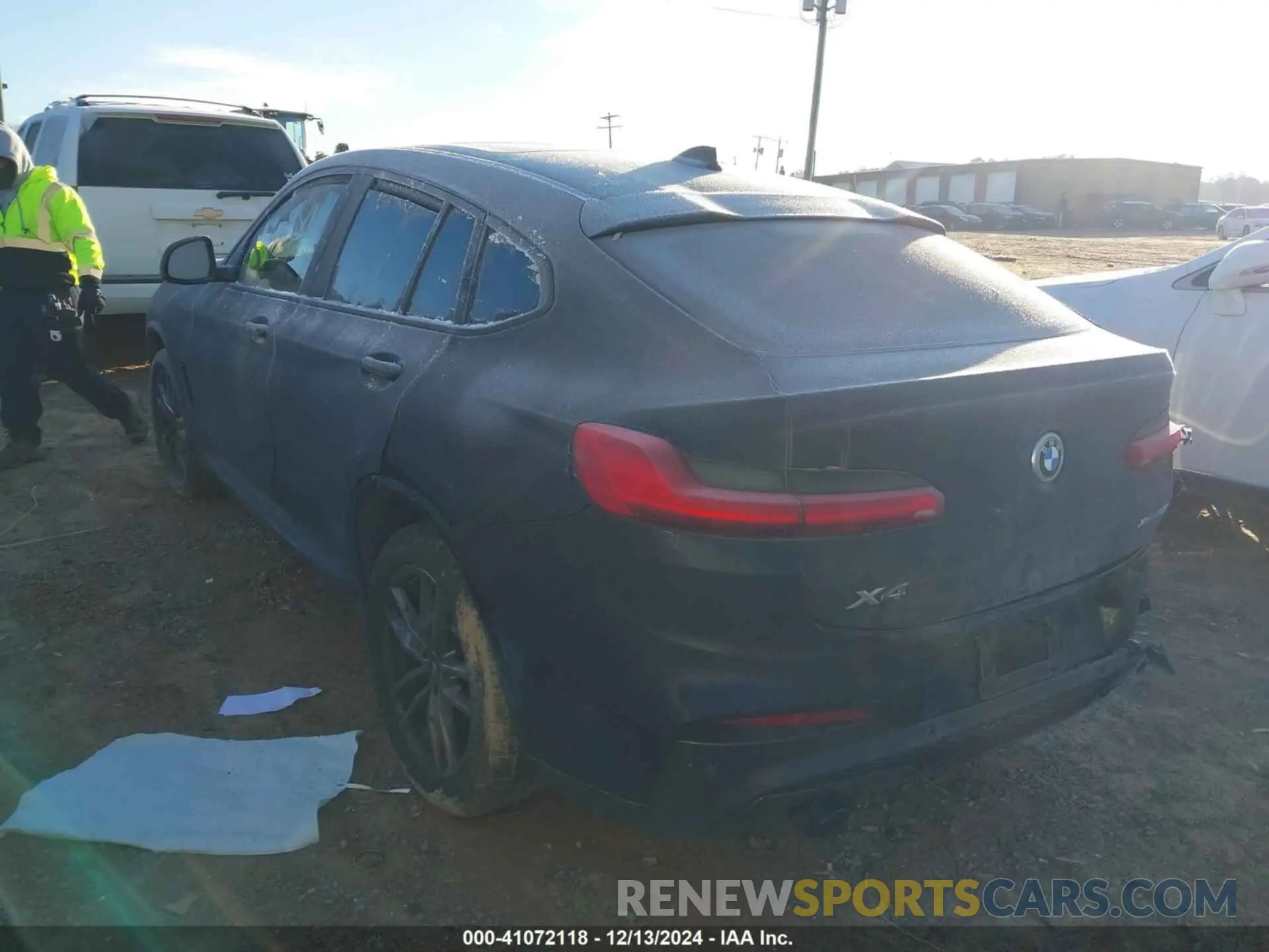 3 Фотография поврежденного автомобиля 5UX2V1C0XM9E92650 BMW X4 2021