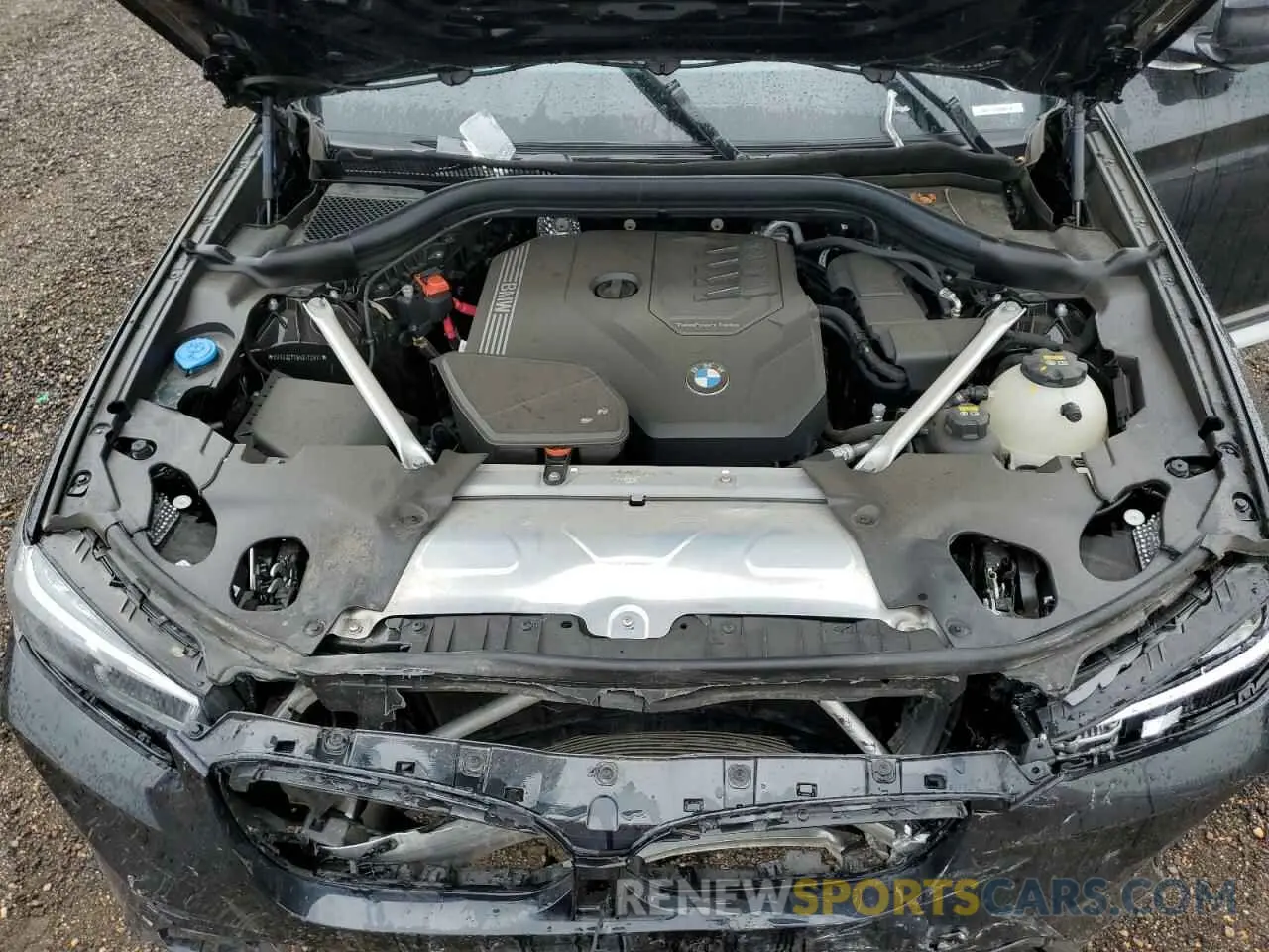 7 Photograph of a damaged car 5UX33DT06N9J72817 BMW X4 2022