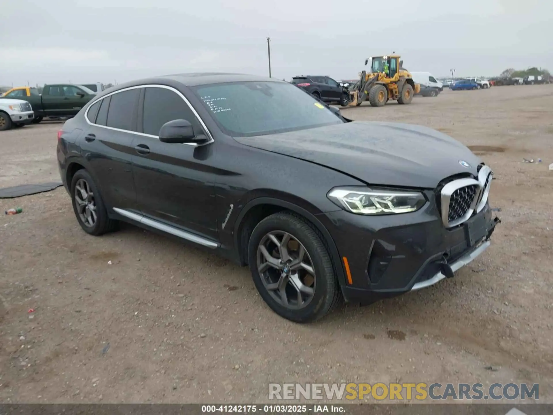 1 Photograph of a damaged car 5UX33DT07N9M96858 BMW X4 2022