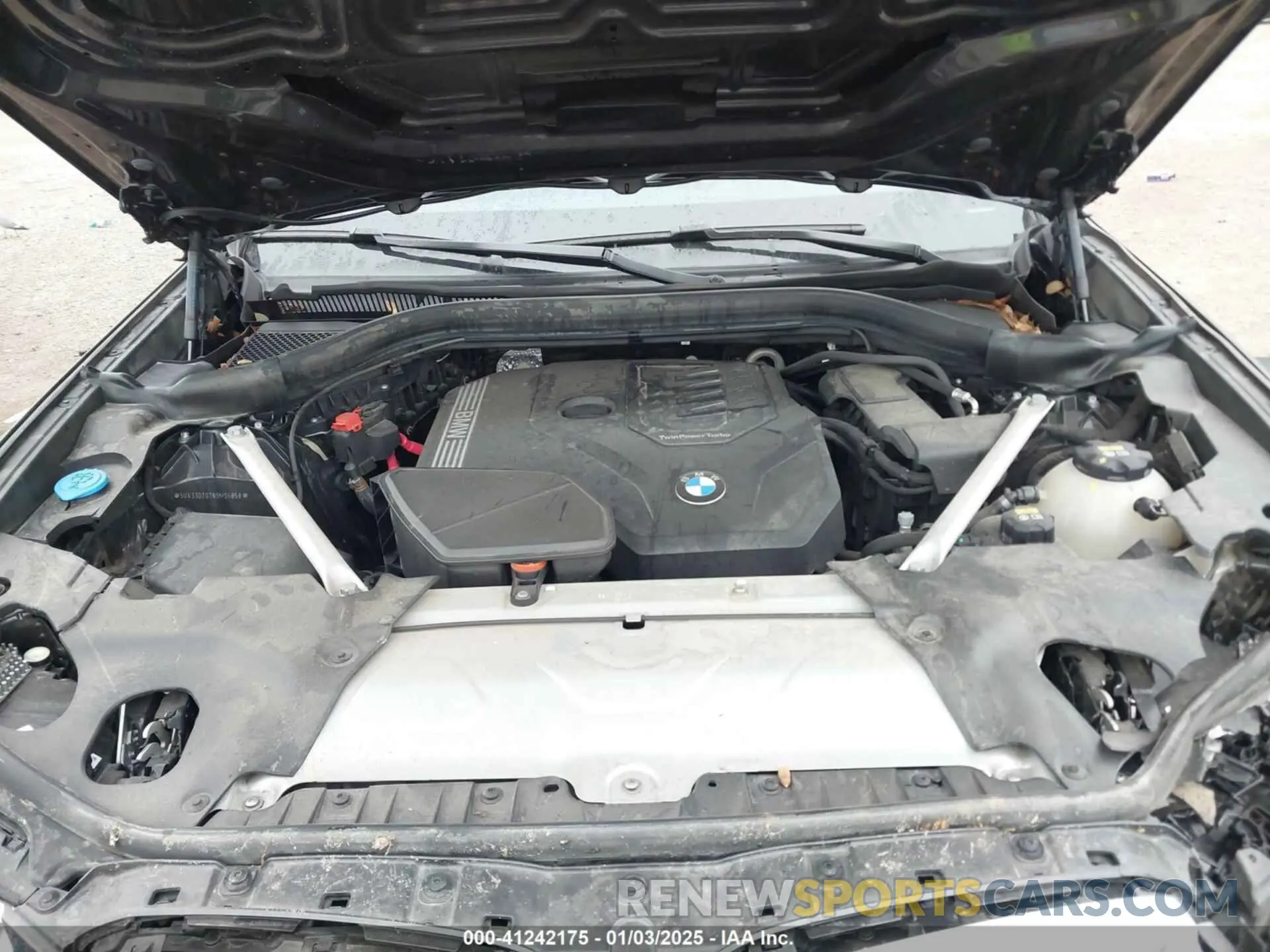 10 Photograph of a damaged car 5UX33DT07N9M96858 BMW X4 2022
