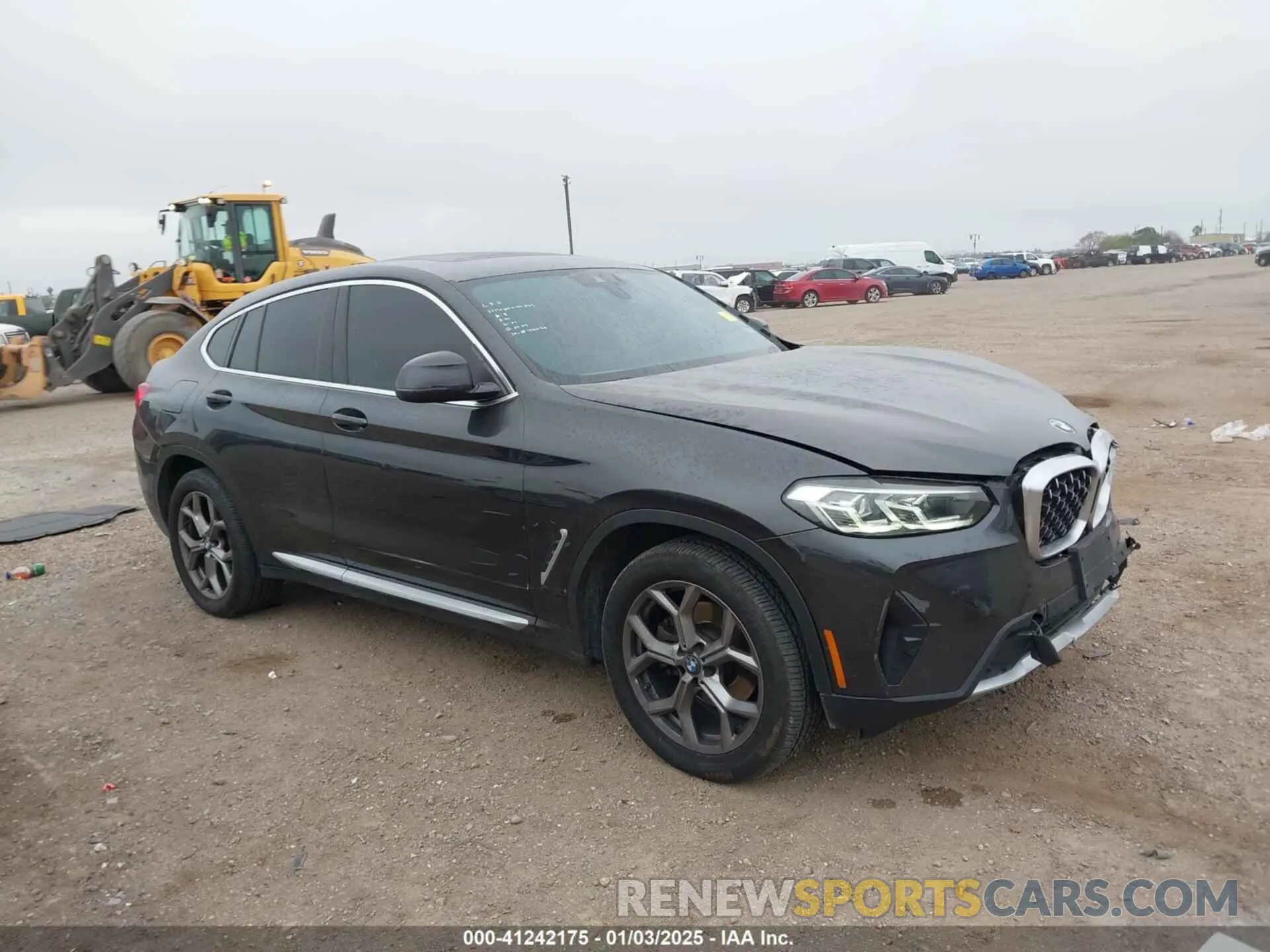 13 Photograph of a damaged car 5UX33DT07N9M96858 BMW X4 2022