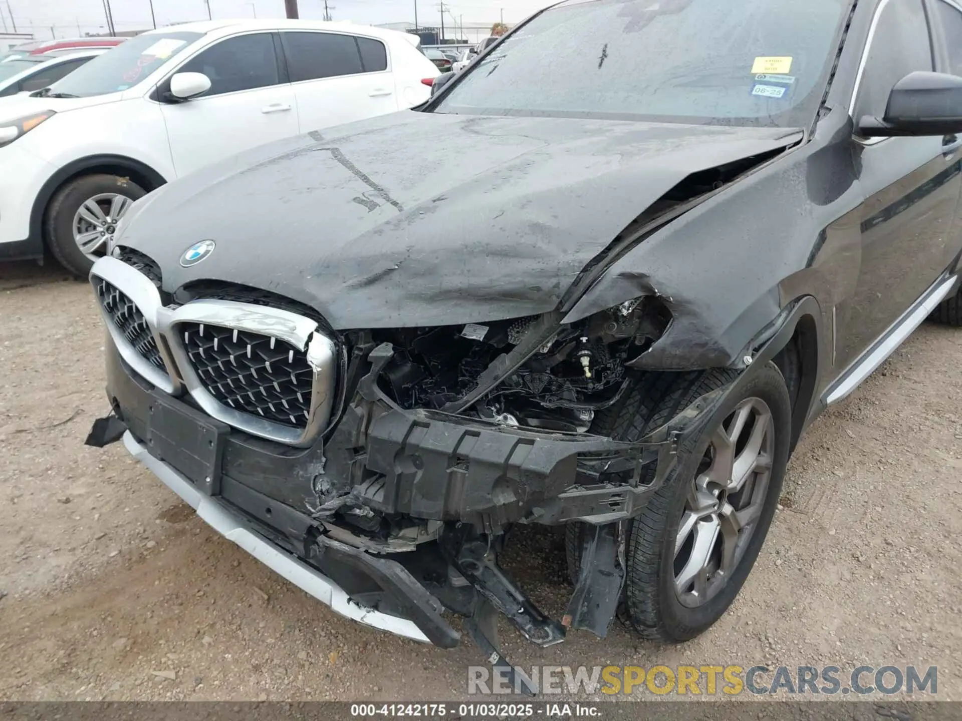 6 Photograph of a damaged car 5UX33DT07N9M96858 BMW X4 2022