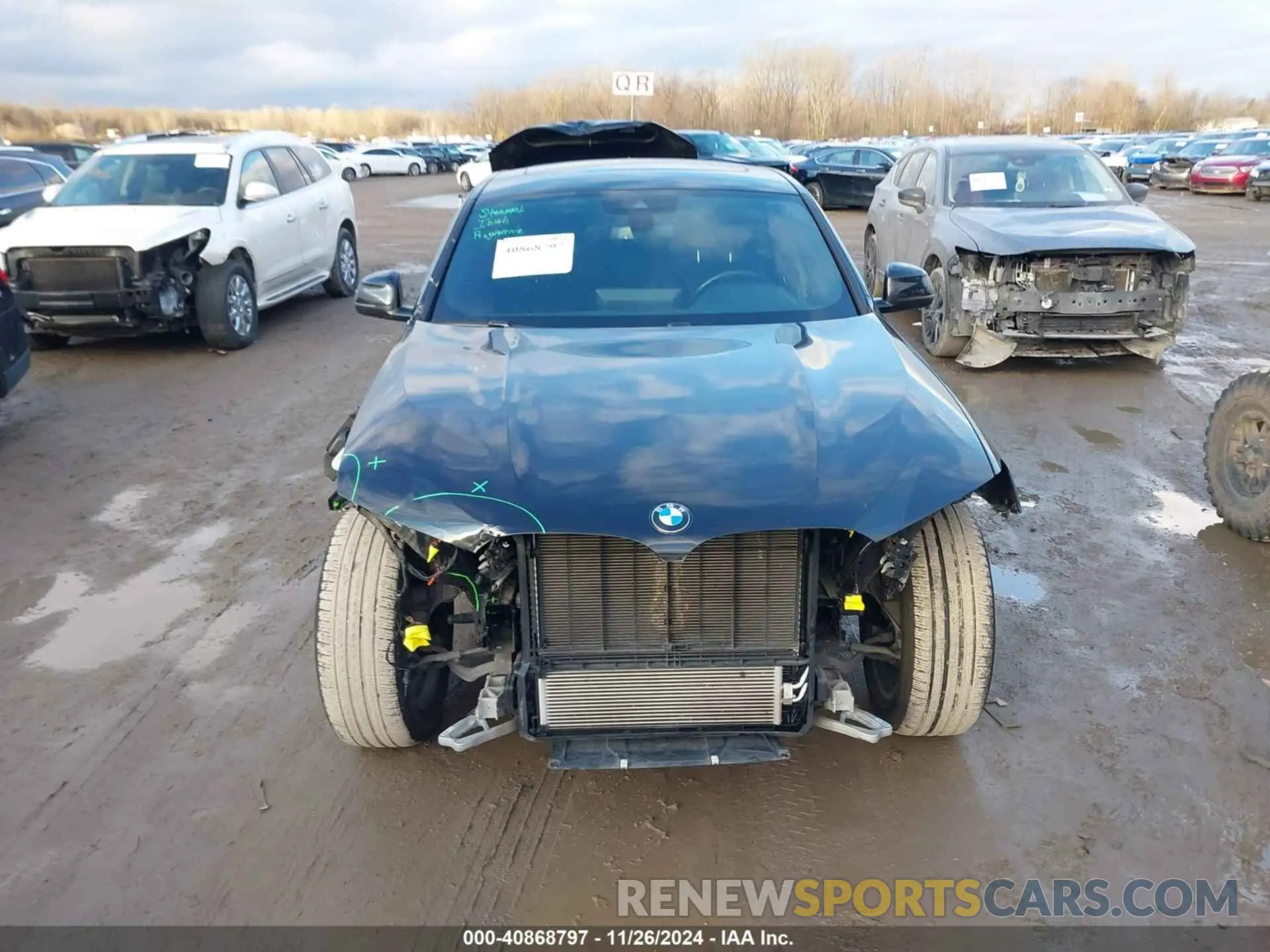 6 Photograph of a damaged car 5UX33DT09N9J72309 BMW X4 2022