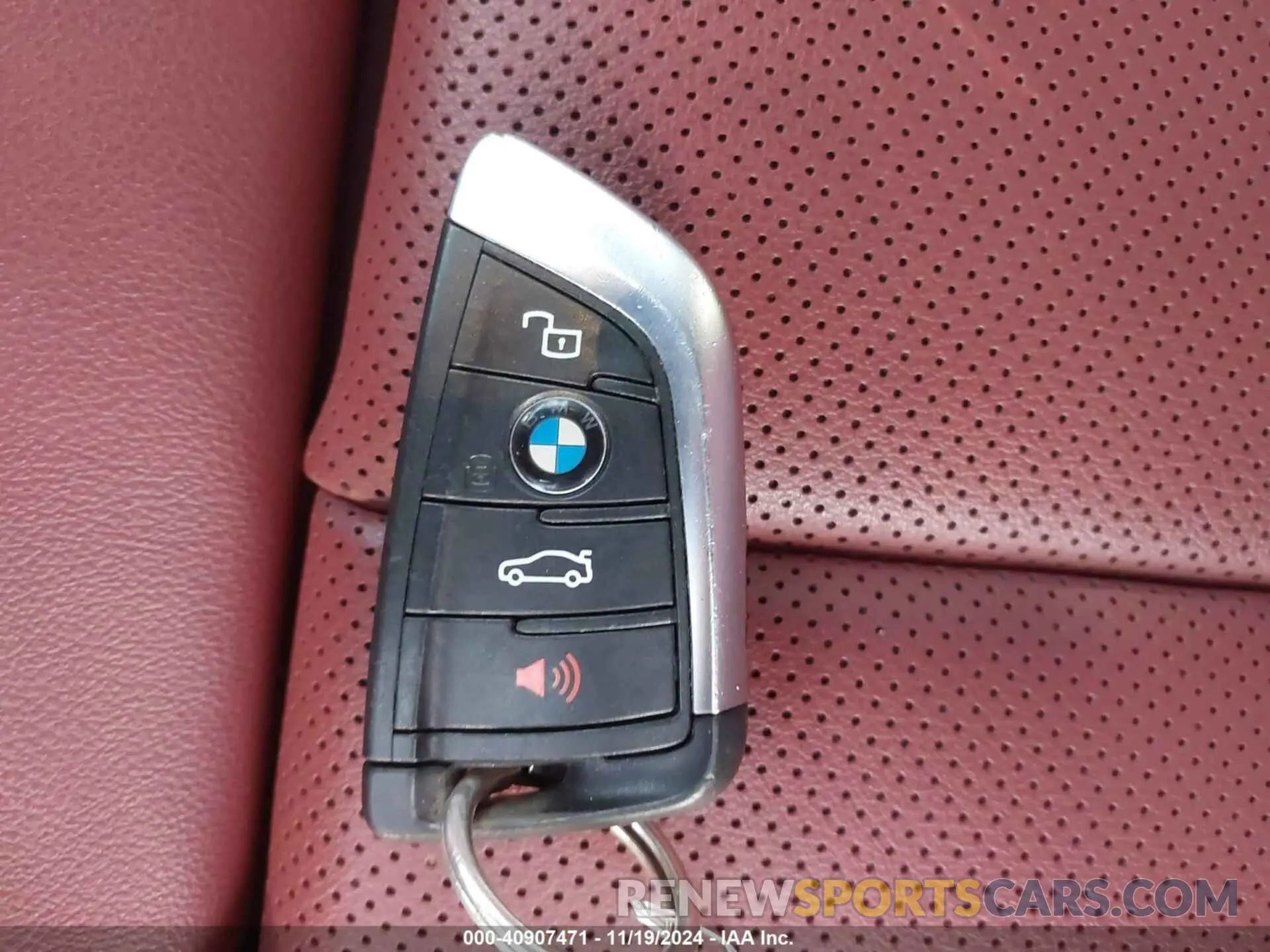 11 Photograph of a damaged car 5UX33DT0XN9L12528 BMW X4 2022
