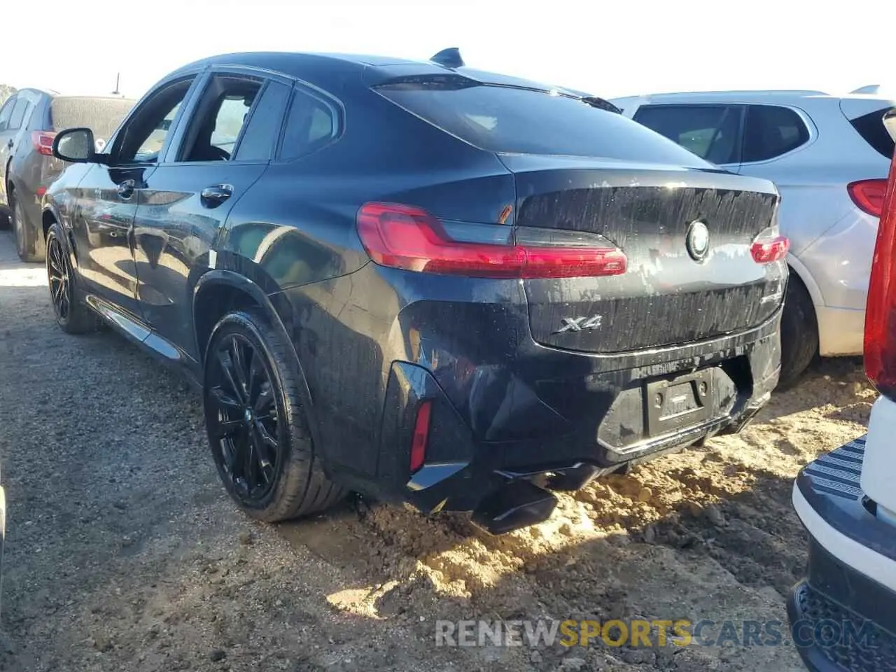 2 Photograph of a damaged car 5UX33DT09P9R98497 BMW X4 2023
