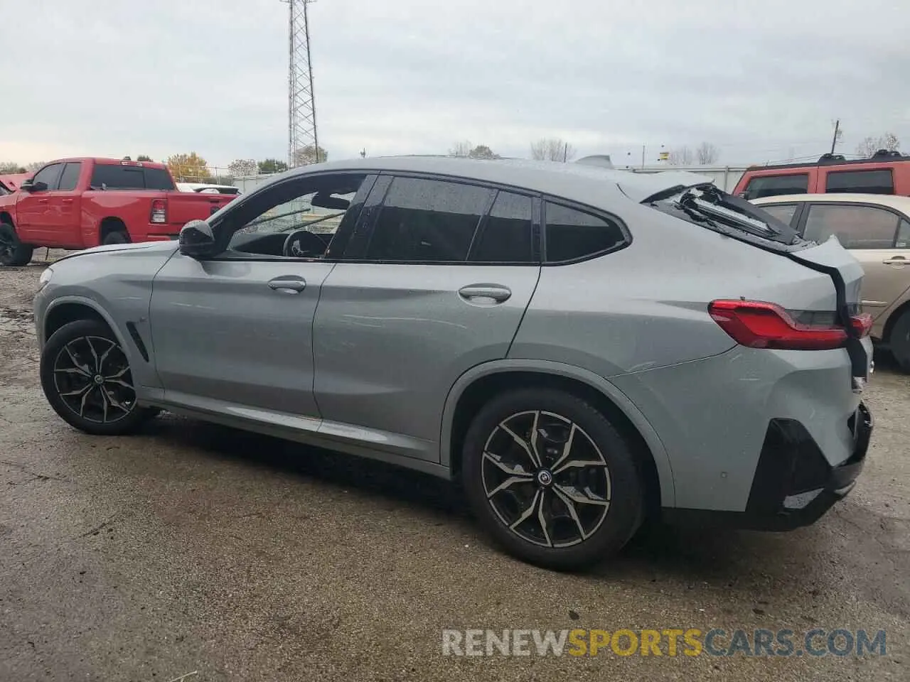 2 Photograph of a damaged car 5UX43DT0XP9N63346 BMW X4 2023