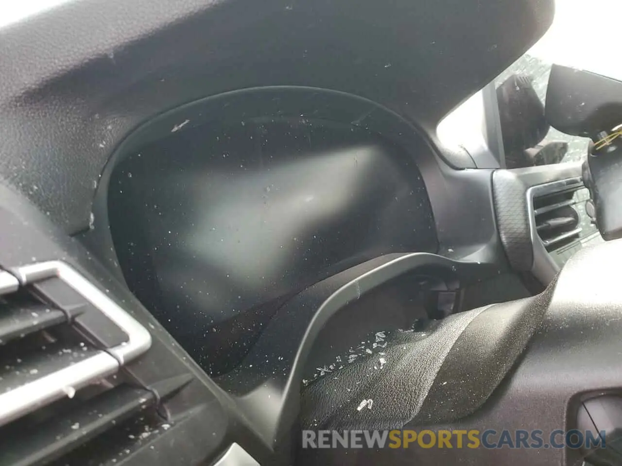 9 Photograph of a damaged car 5UX33DT02R9U91458 BMW X4 2024