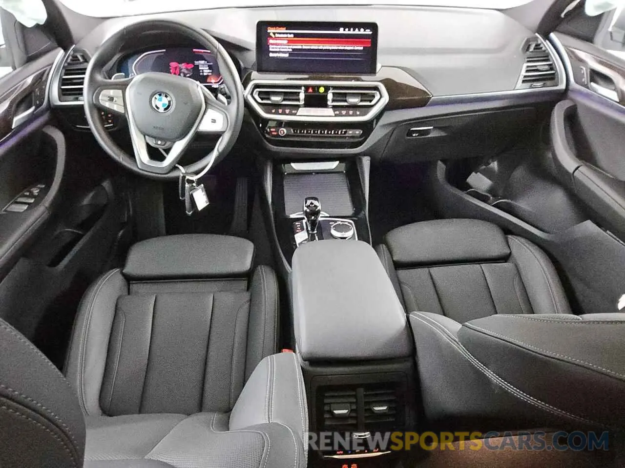 8 Фотография поврежденного автомобиля 5UX33DT04R9W67443 BMW X4 2024