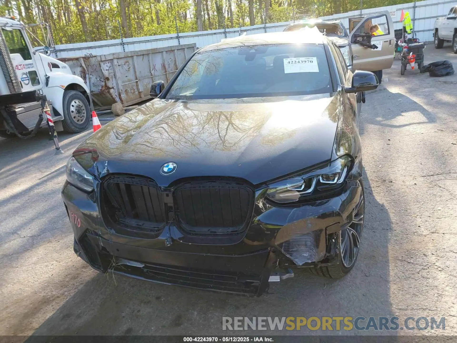 12 Фотография поврежденного автомобиля 5UX33DT06S9Y68475 BMW X4 2025