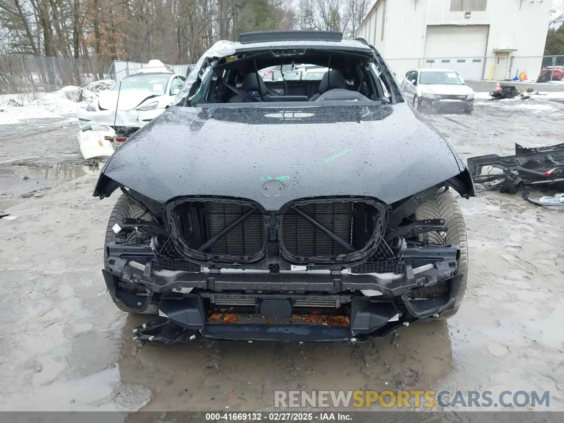 13 Фотография поврежденного автомобиля 5YMUJ0C01LLU67190 BMW X4 M 2020