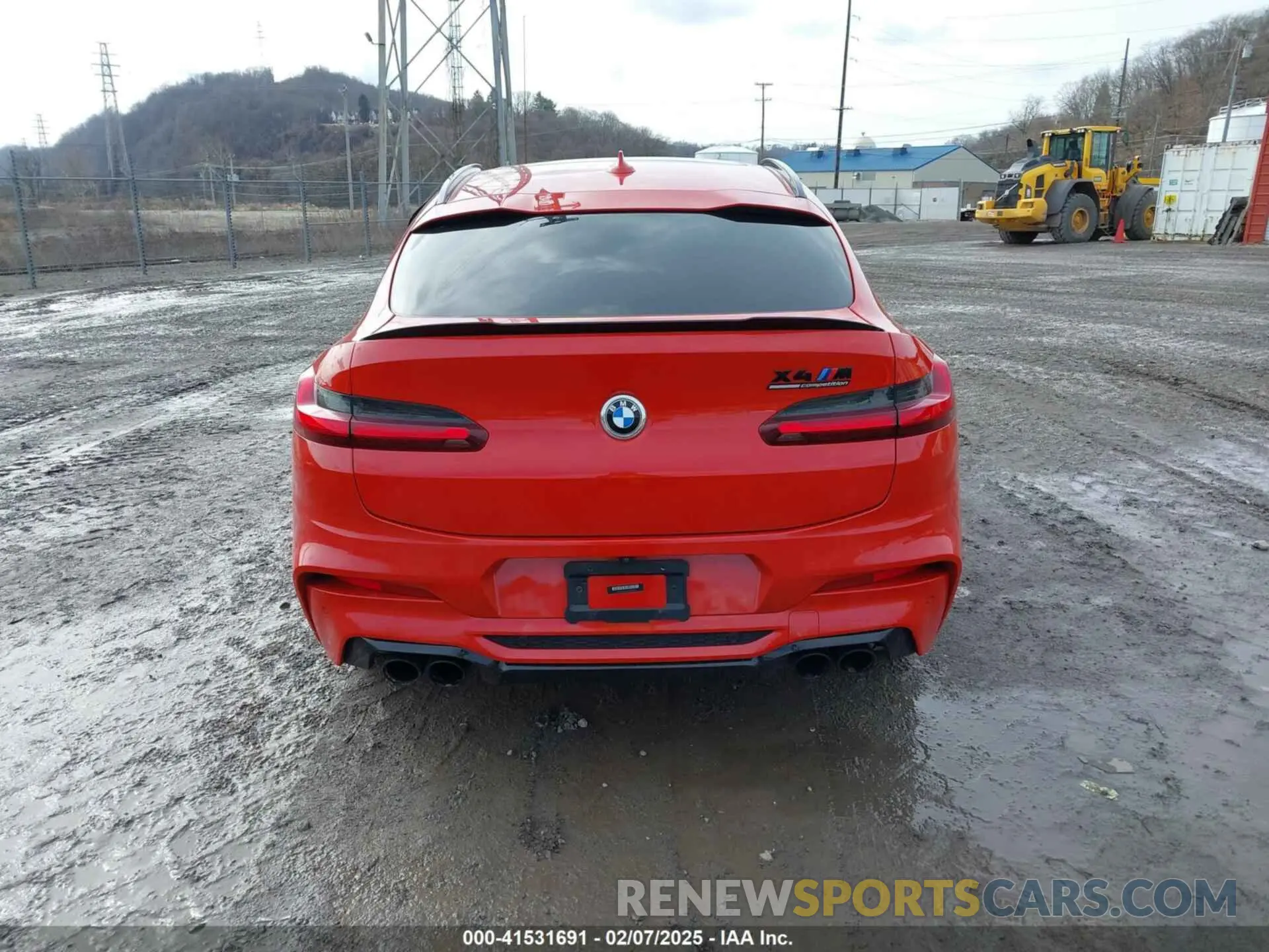 14 Photograph of a damaged car 5YMUJ0C05L9C33943 BMW X4 M 2020