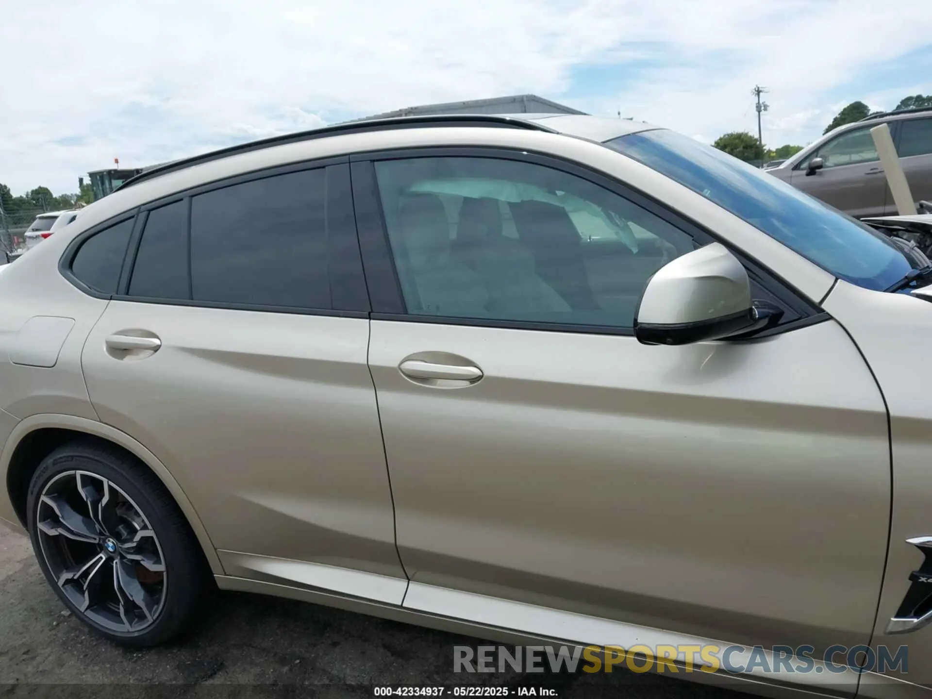13 Фотография поврежденного автомобиля 5YMUJ0C07LLA99844 BMW X4 M 2020