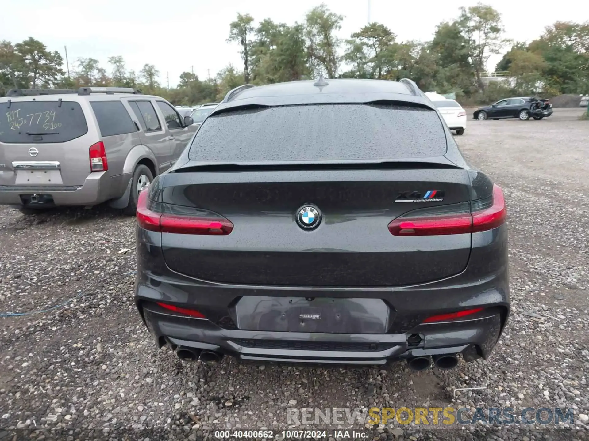 16 Photograph of a damaged car 5YMUJ0C05M9E33108 BMW X4 M 2021