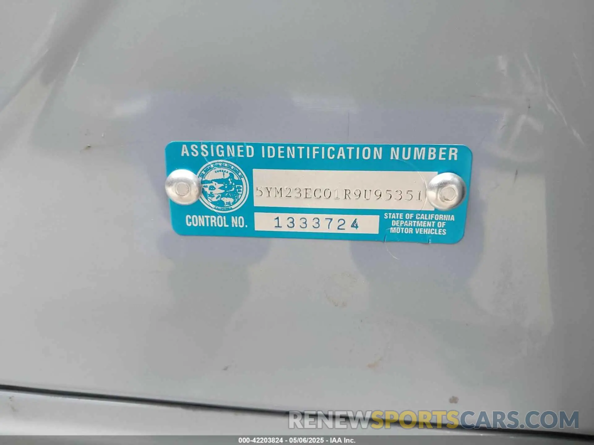 9 Photograph of a damaged car 5YM23EC01R9U95351 BMW X4 M 2024