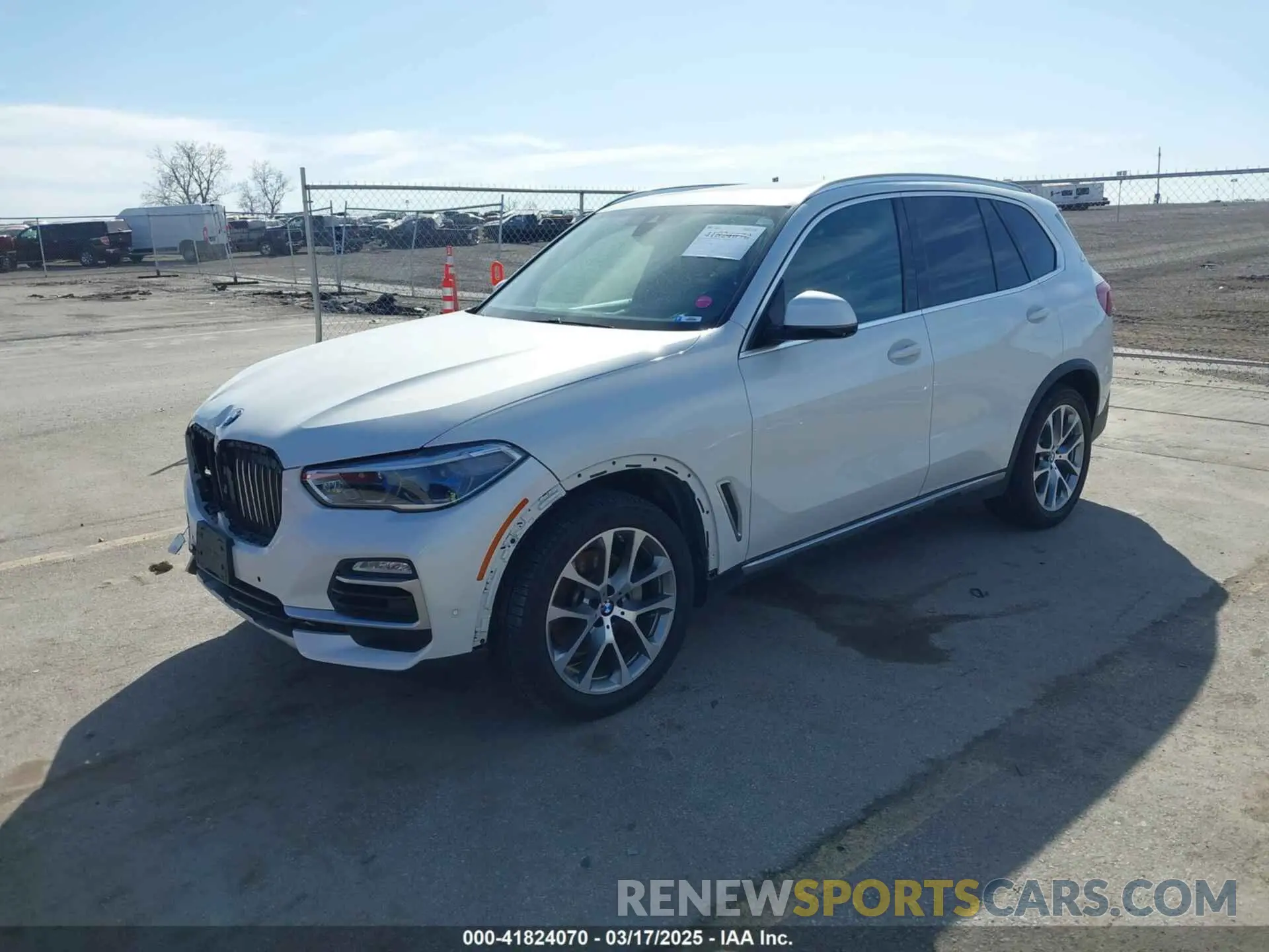 2 Photograph of a damaged car 5UXCR6C50KLL08346 BMW X5 2019