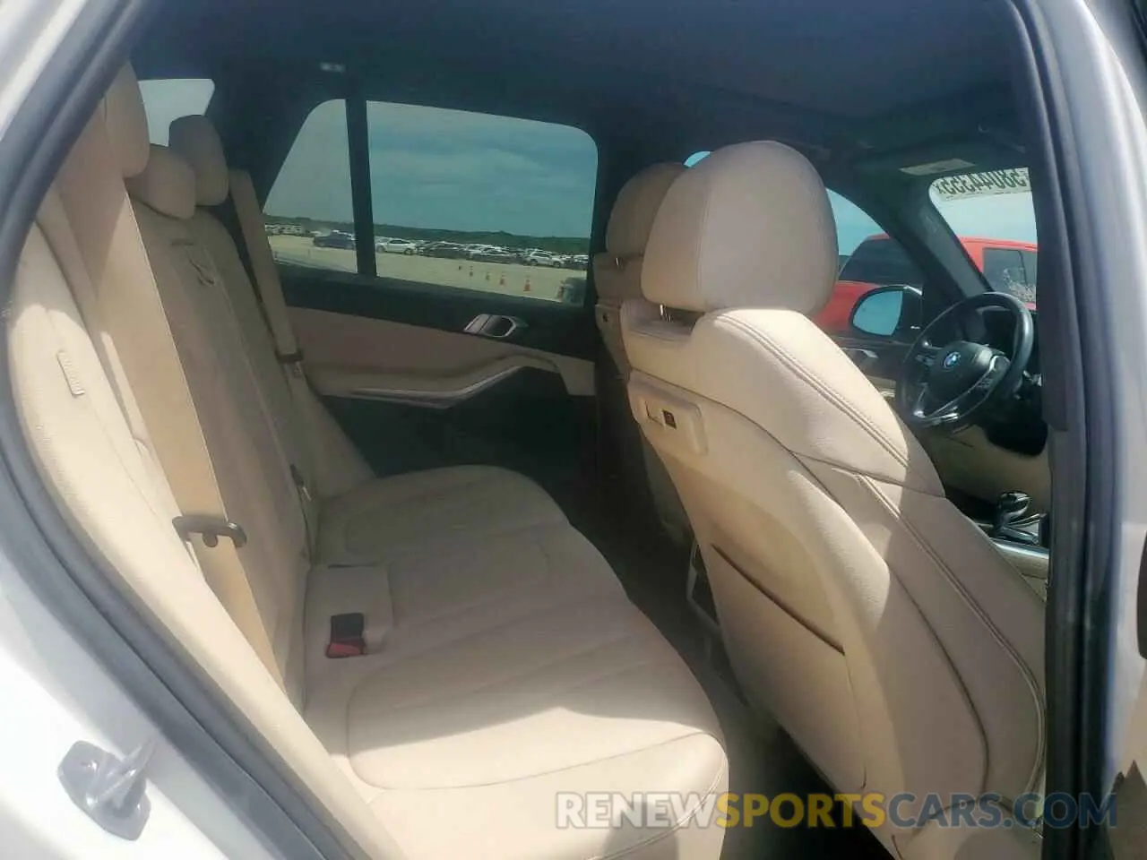 11 Photograph of a damaged car 5UXCR6C50KLL26006 BMW X5 2019
