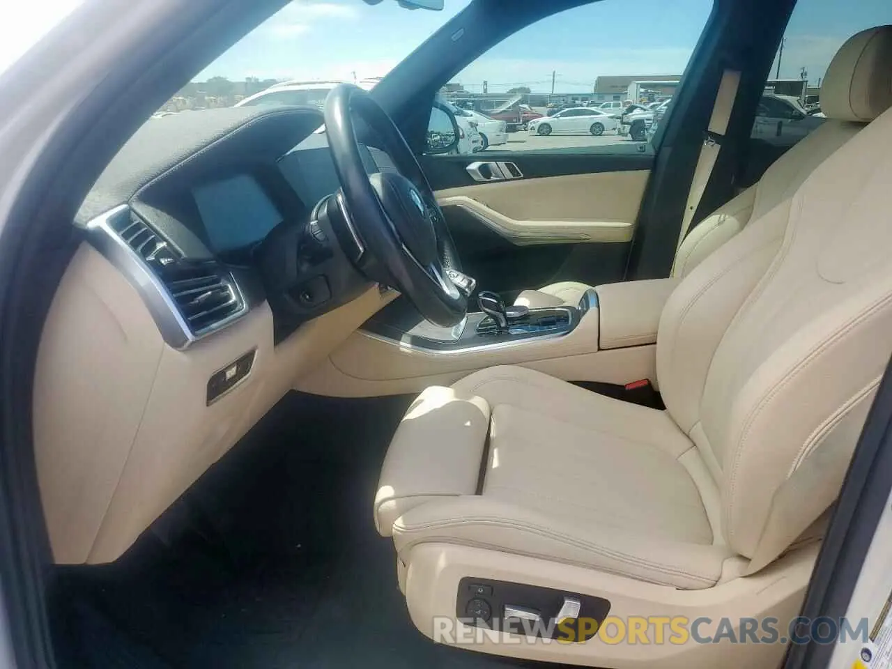 7 Photograph of a damaged car 5UXCR6C50KLL26006 BMW X5 2019