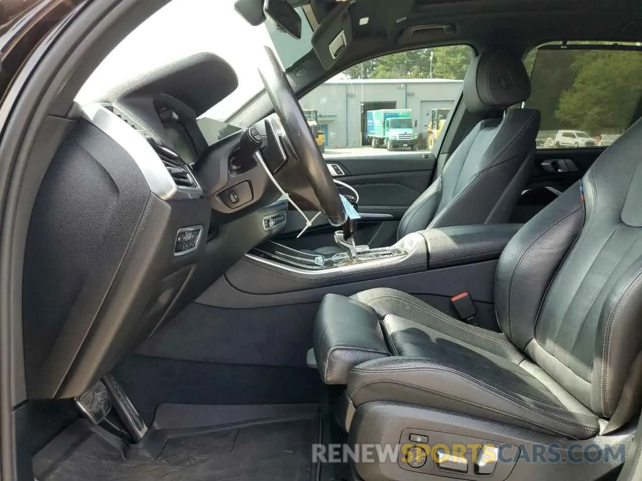 7 Photograph of a damaged car 5UXCR6C50KLL27205 BMW X5 2019