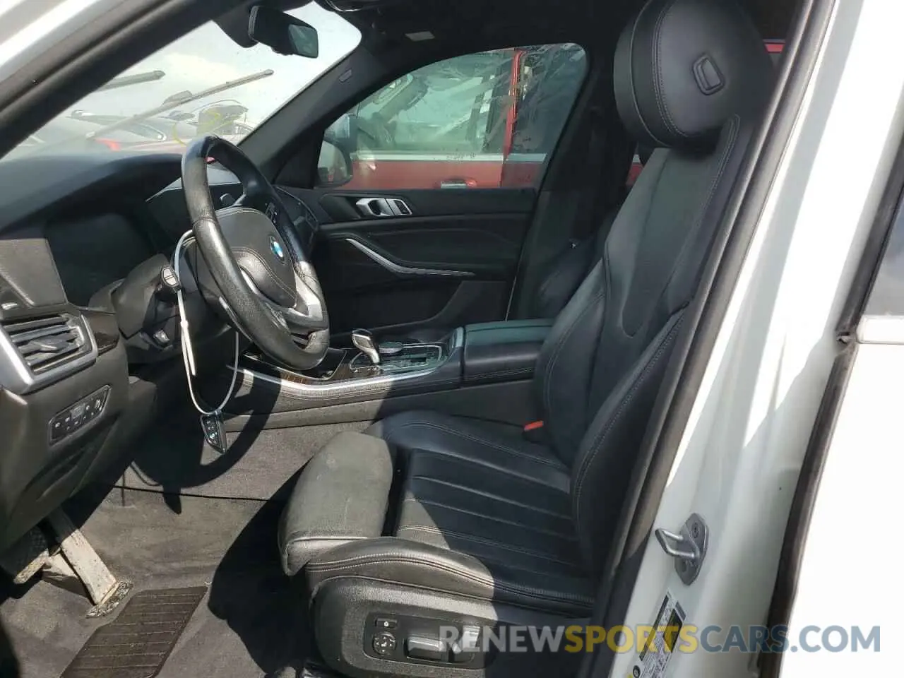 7 Photograph of a damaged car 5UXCR6C51KLK86289 BMW X5 2019