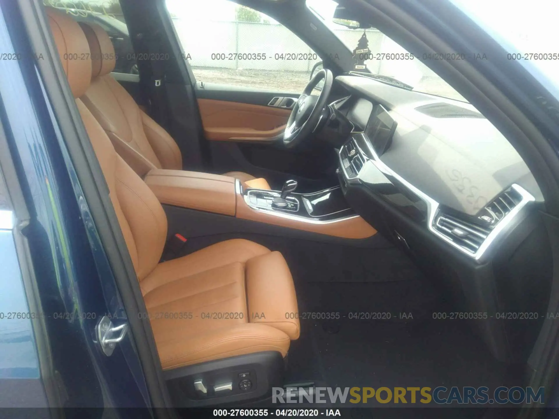 5 Photograph of a damaged car 5UXCR6C52KLK81022 BMW X5 2019