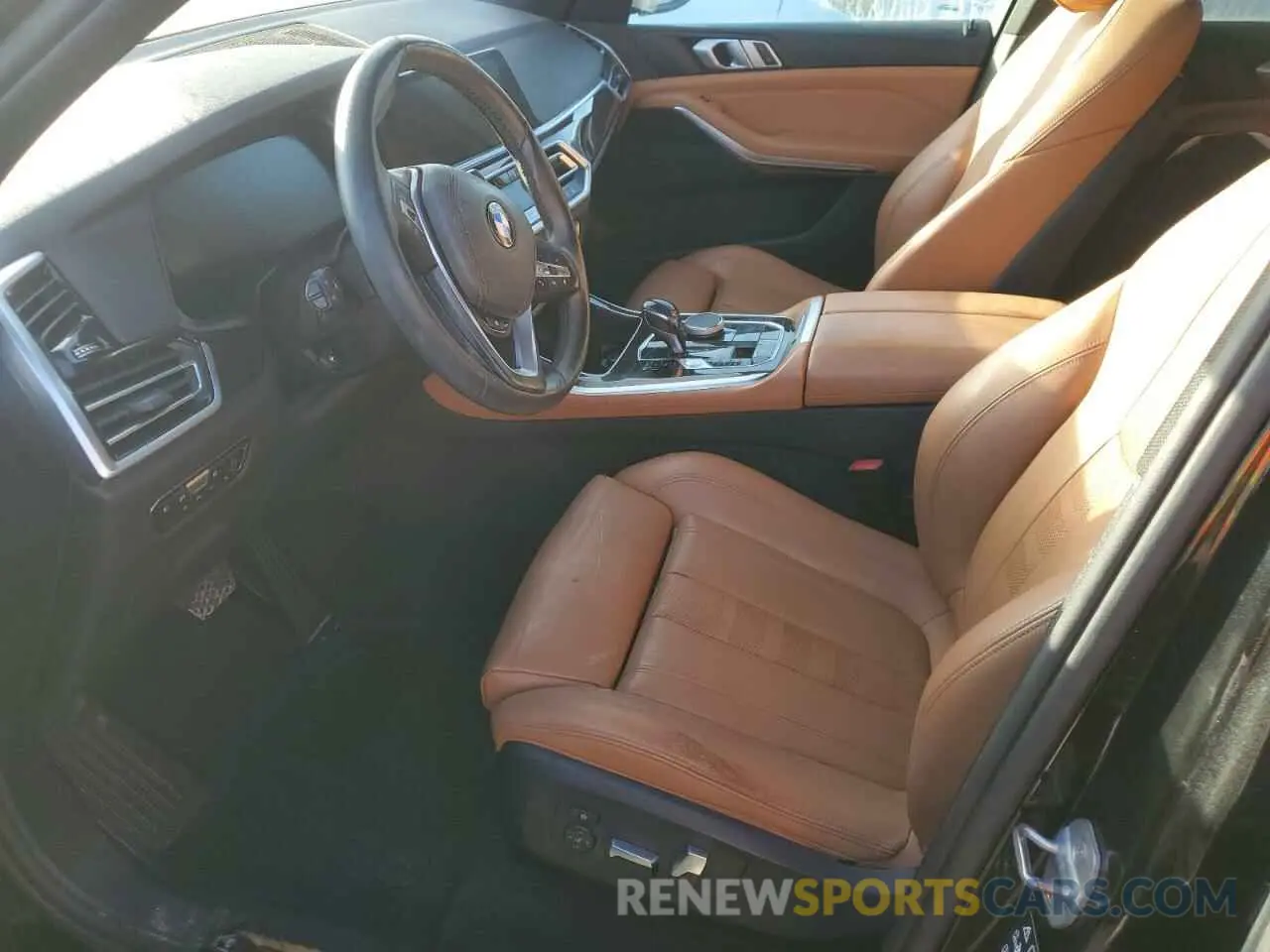 7 Photograph of a damaged car 5UXCR6C52KLK83076 BMW X5 2019