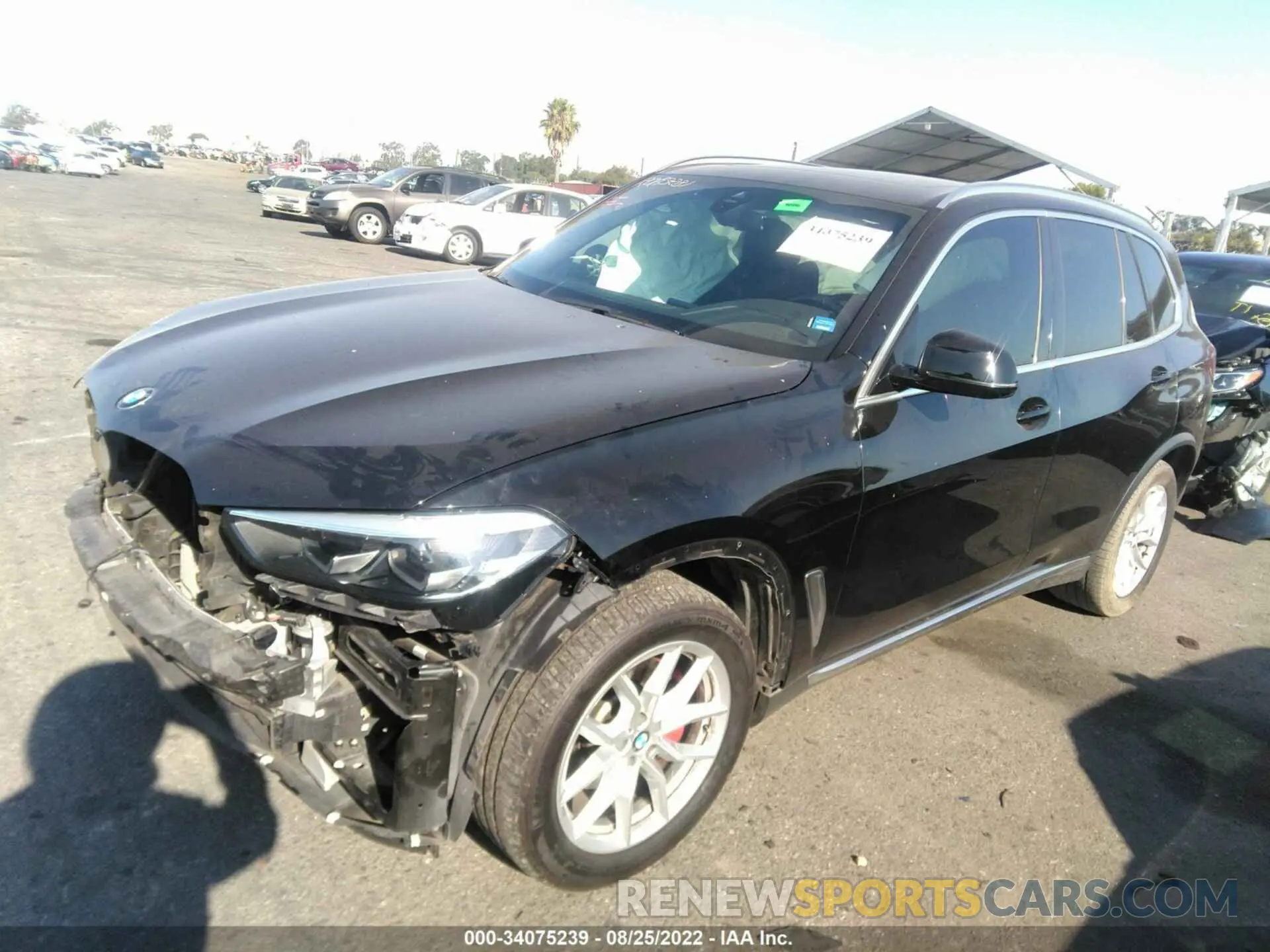 2 Фотография поврежденного автомобиля 5UXCR6C53KLK84382 BMW X5 2019