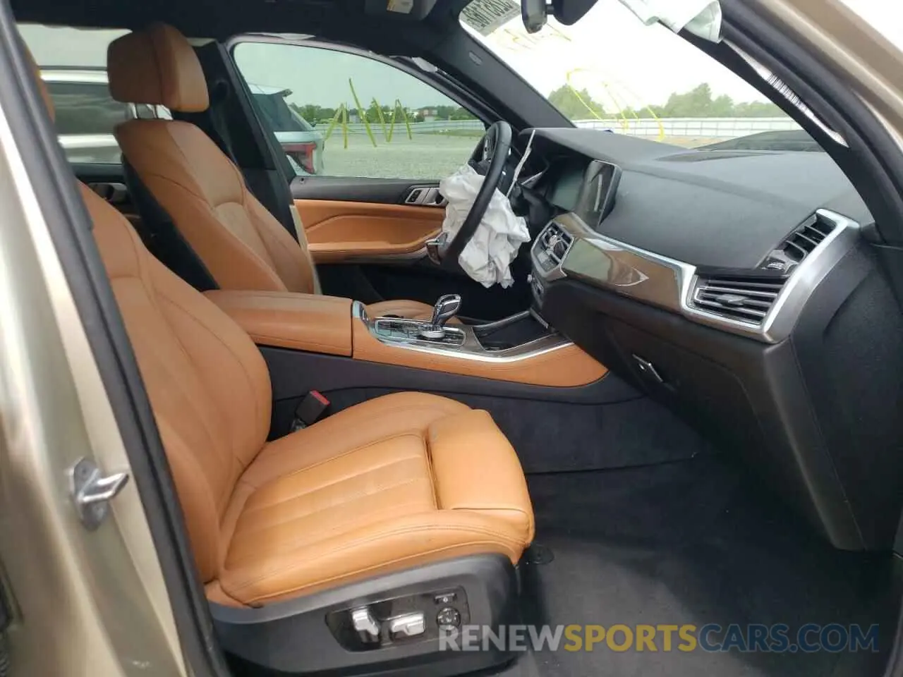 5 Photograph of a damaged car 5UXCR6C53KLL01133 BMW X5 2019