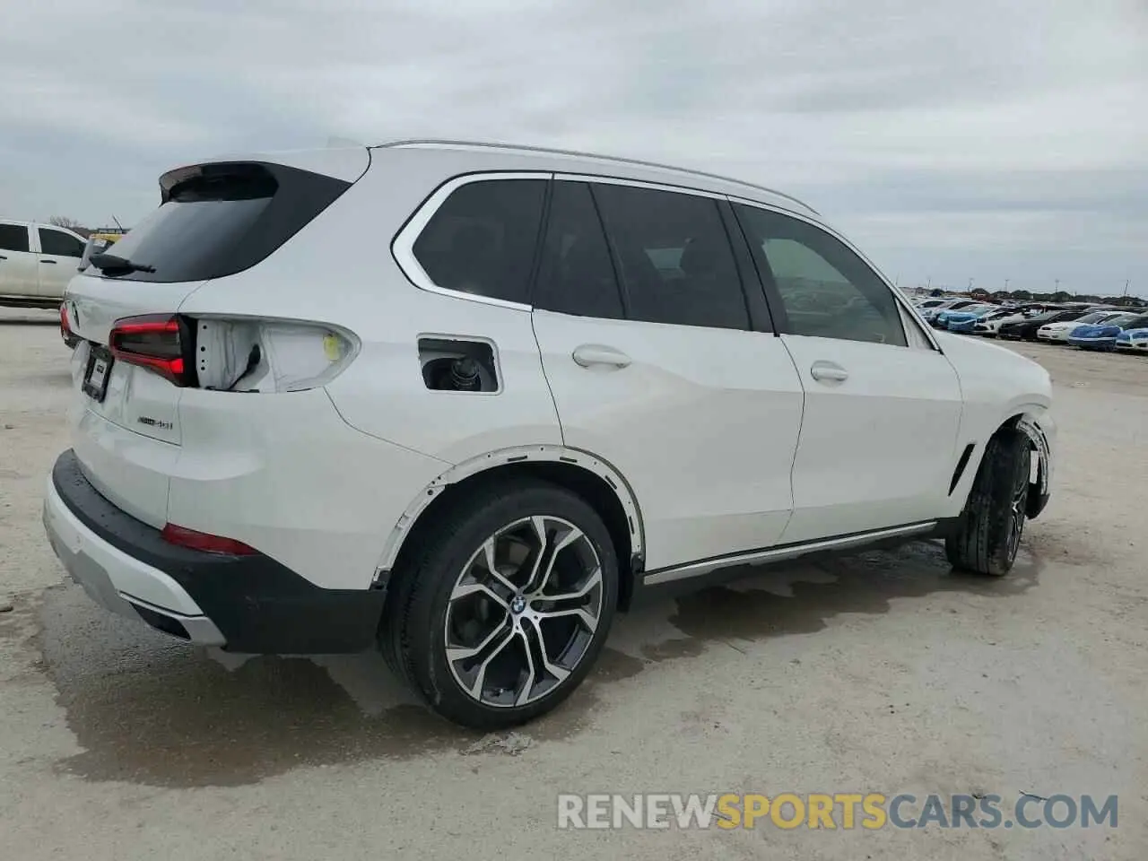 3 Photograph of a damaged car 5UXCR6C53KLL13685 BMW X5 2019