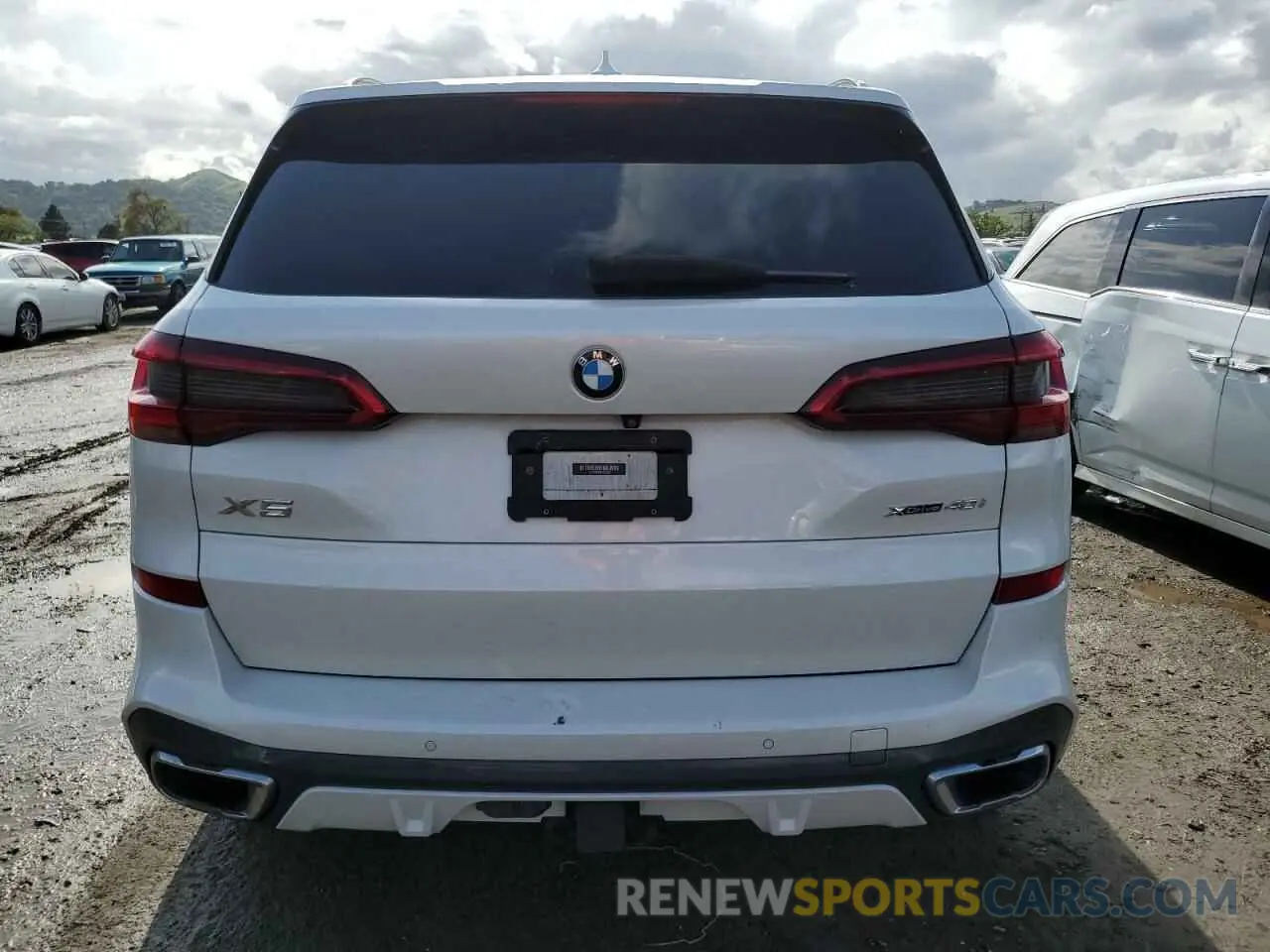 6 Photograph of a damaged car 5UXCR6C53KLL22922 BMW X5 2019