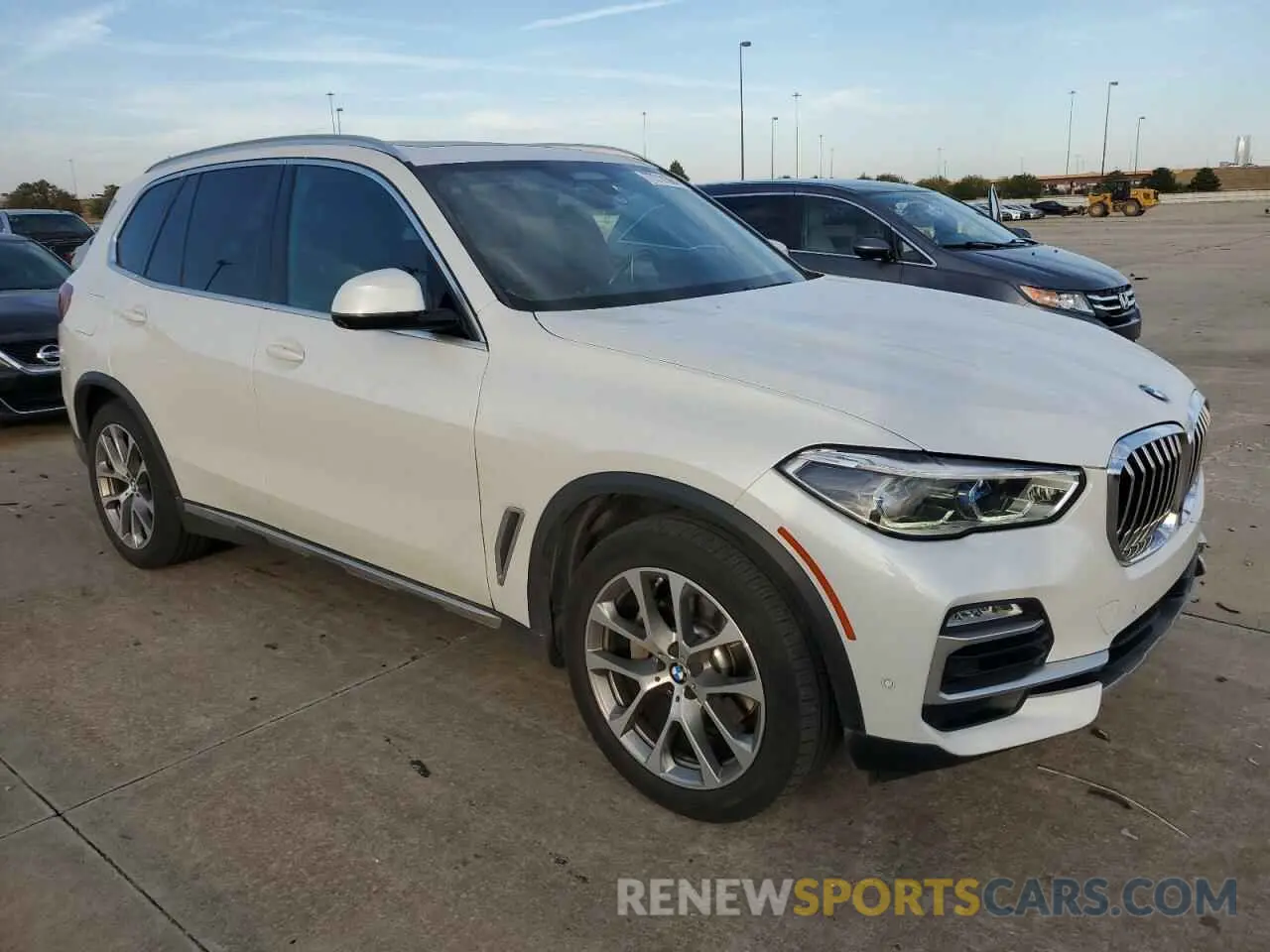 4 Photograph of a damaged car 5UXCR6C53KLL60389 BMW X5 2019