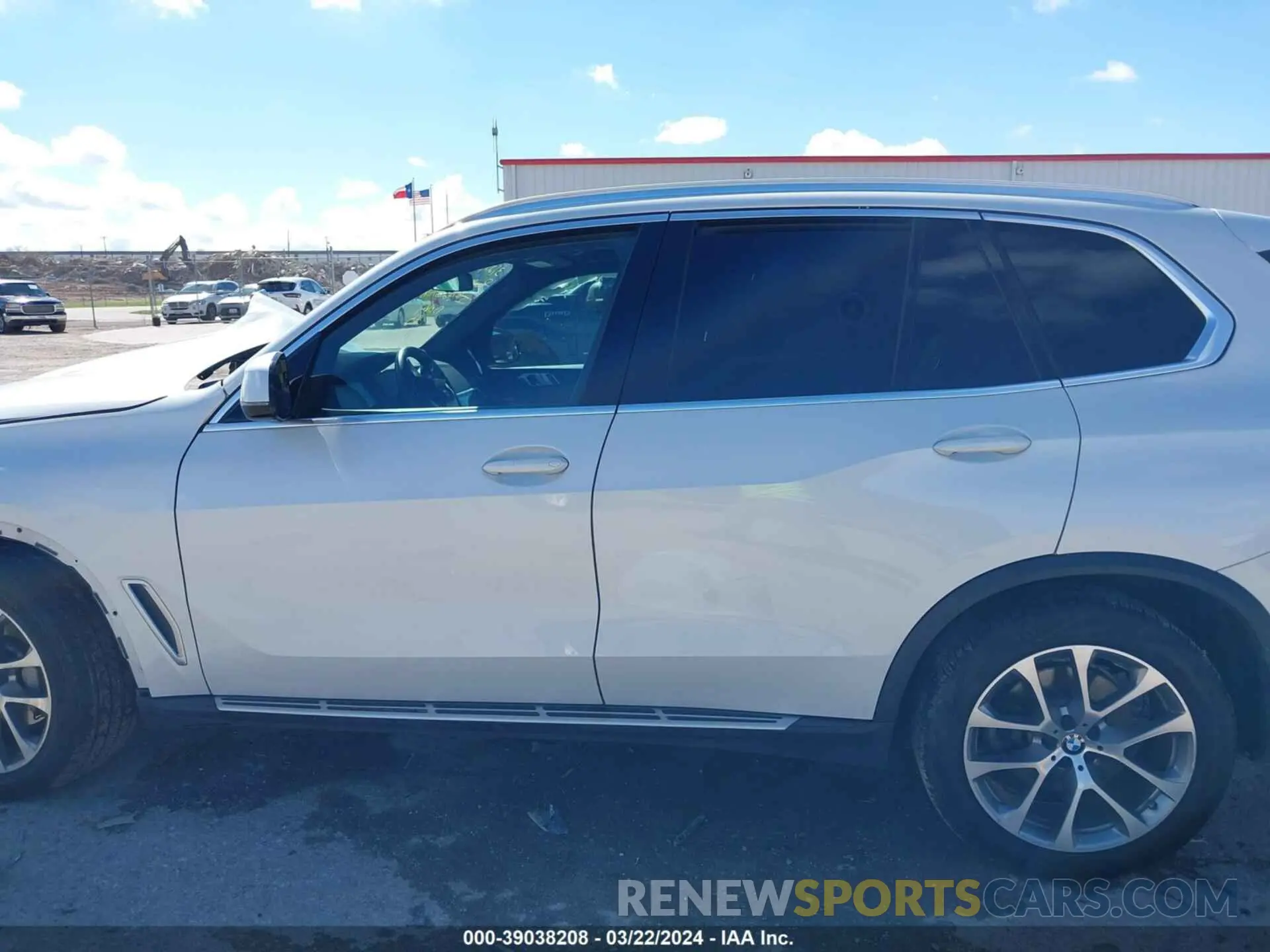 13 Photograph of a damaged car 5UXCR6C54KLK83127 BMW X5 2019