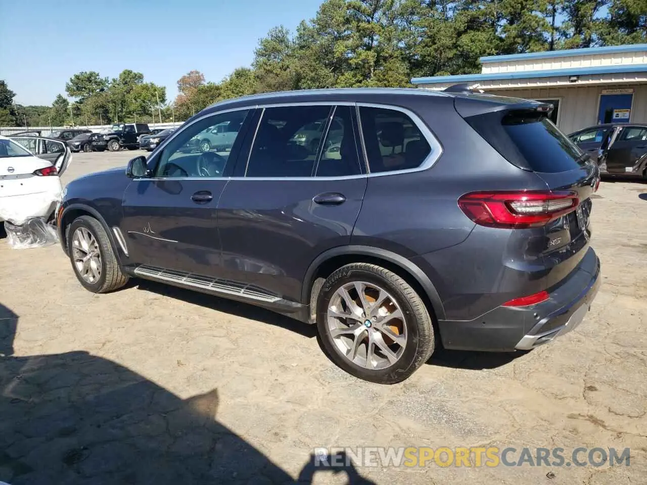 2 Фотография поврежденного автомобиля 5UXCR6C54KLK85573 BMW X5 2019