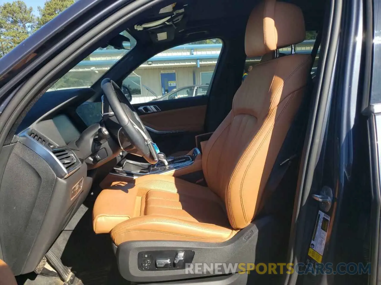 7 Фотография поврежденного автомобиля 5UXCR6C54KLK85573 BMW X5 2019