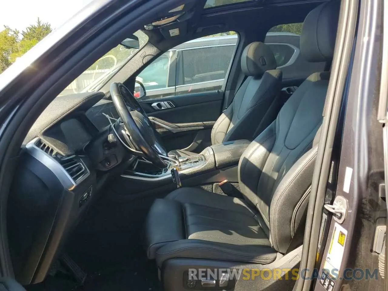 7 Photograph of a damaged car 5UXCR6C54KLL22041 BMW X5 2019