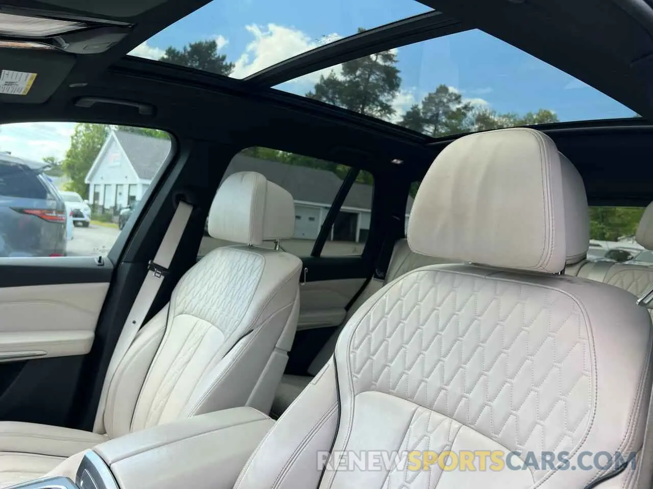 9 Photograph of a damaged car 5UXCR6C54KLL25599 BMW X5 2019