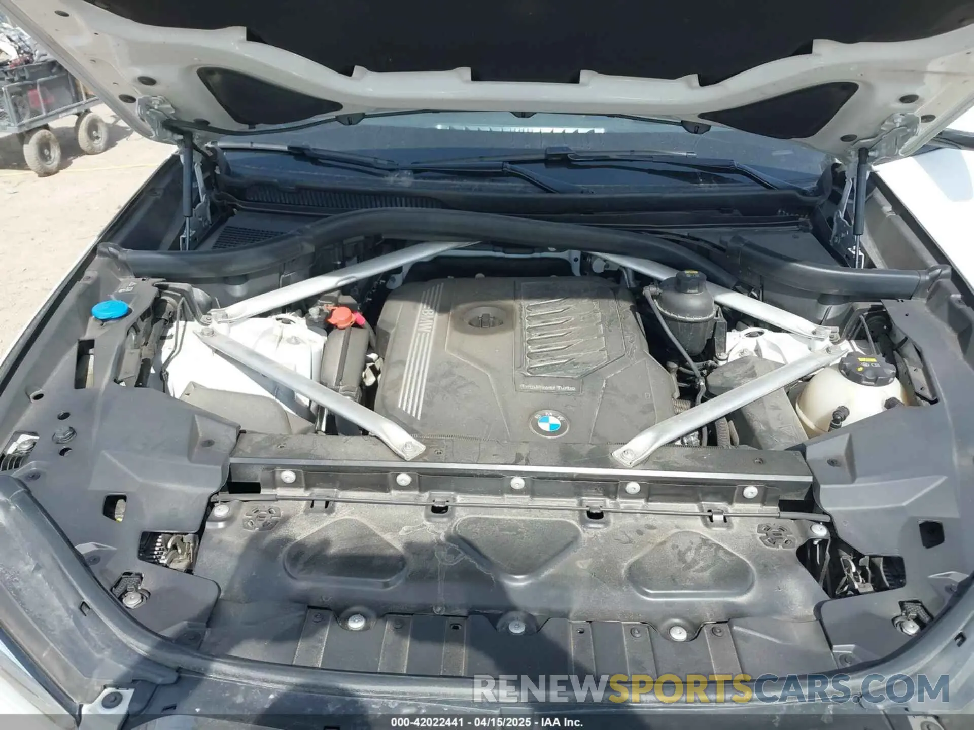 10 Photograph of a damaged car 5UXCR6C54KLL26896 BMW X5 2019