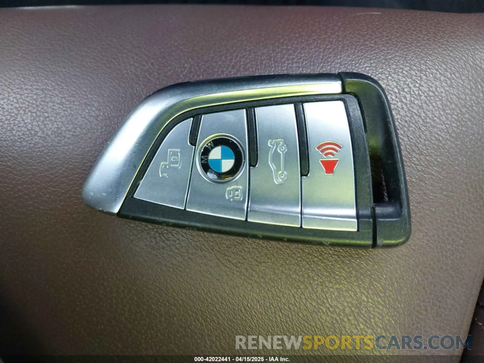 11 Photograph of a damaged car 5UXCR6C54KLL26896 BMW X5 2019