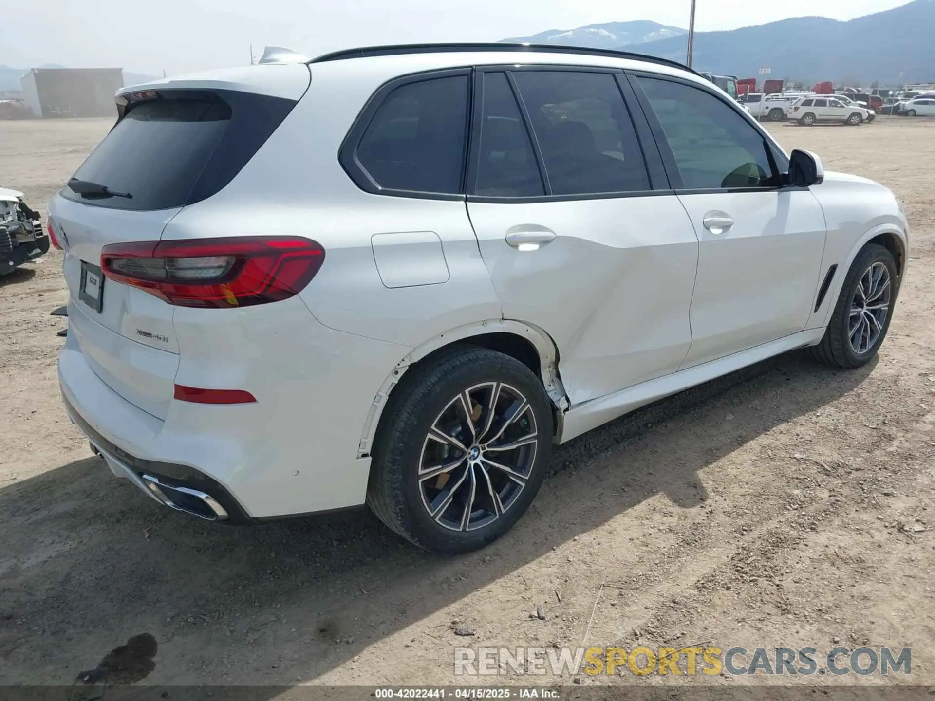 4 Photograph of a damaged car 5UXCR6C54KLL26896 BMW X5 2019