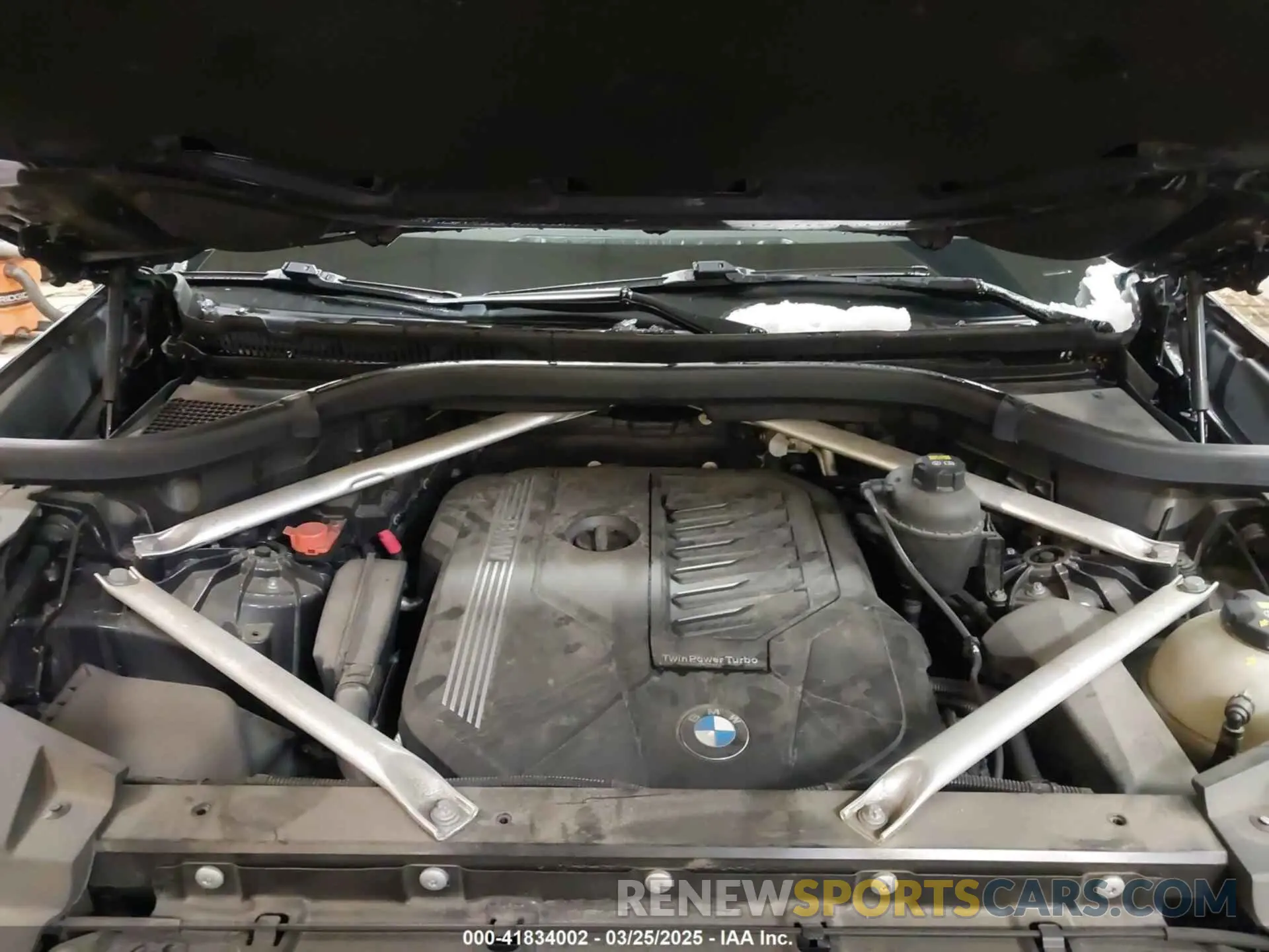 10 Photograph of a damaged car 5UXCR6C54KLL36067 BMW X5 2019