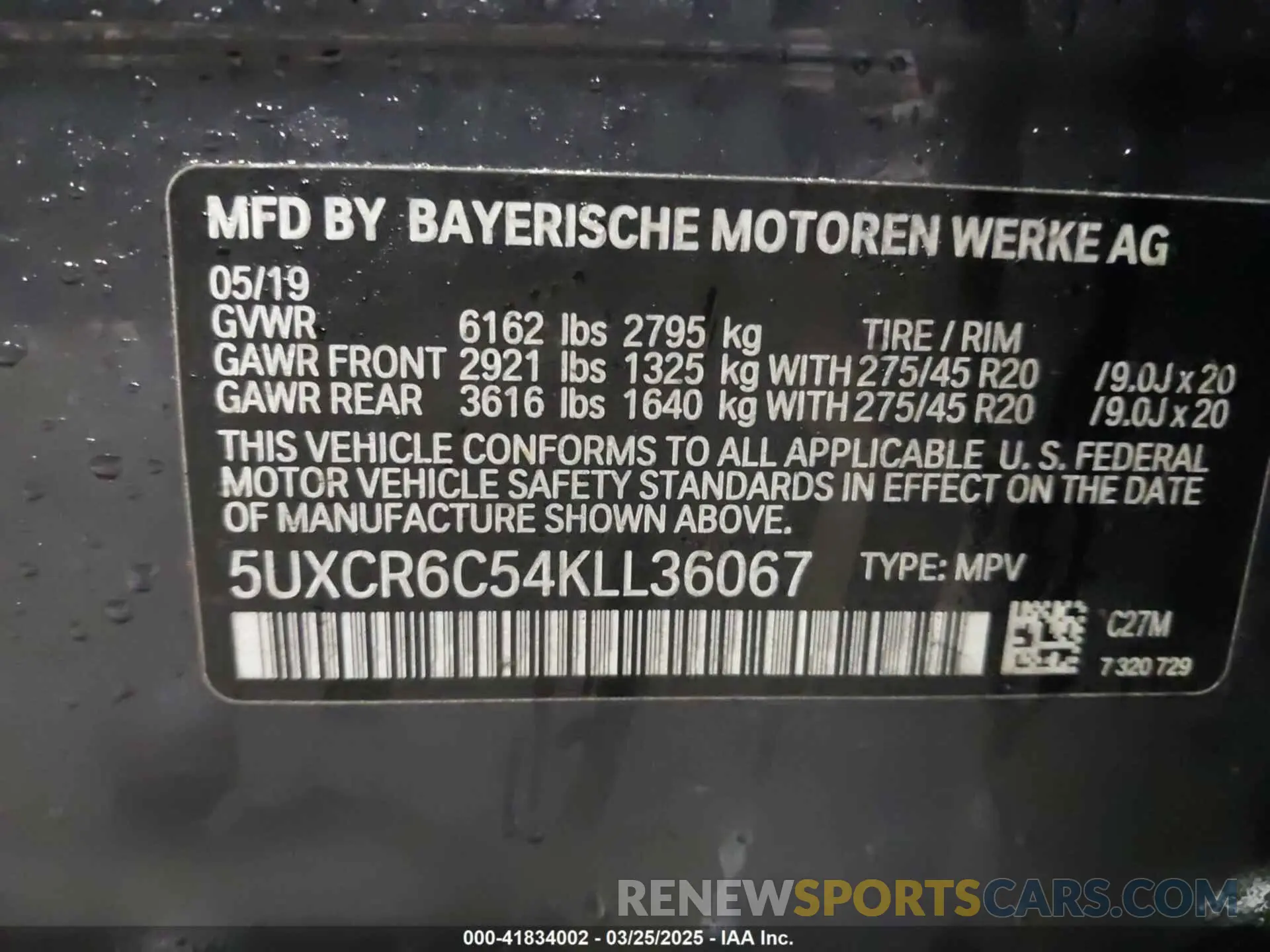 9 Photograph of a damaged car 5UXCR6C54KLL36067 BMW X5 2019