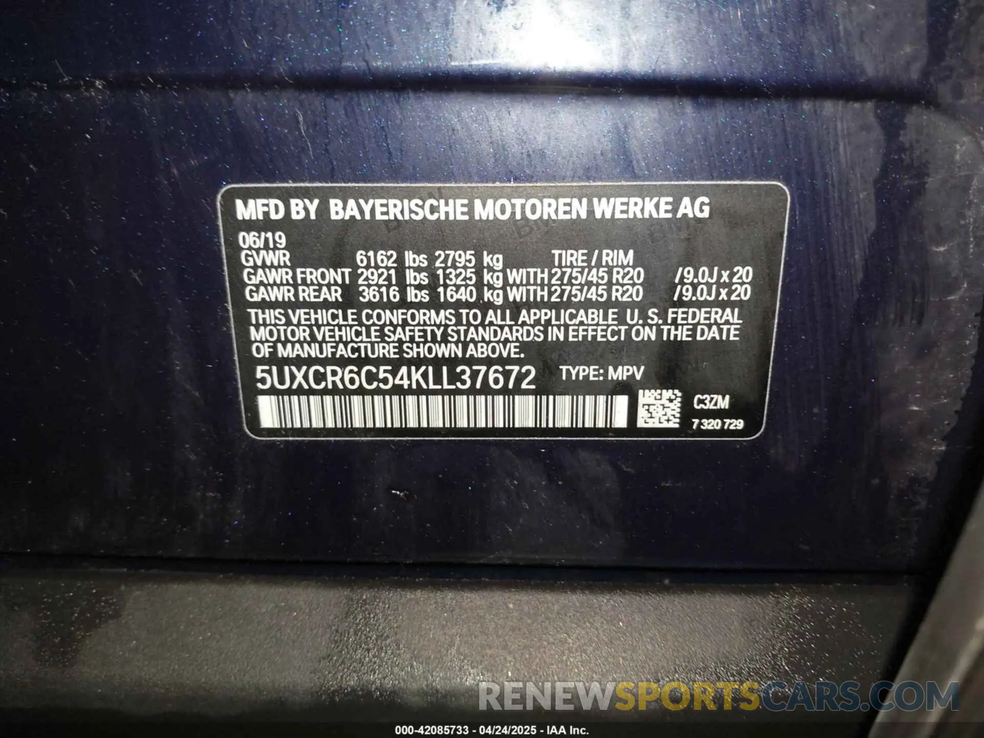 9 Photograph of a damaged car 5UXCR6C54KLL37672 BMW X5 2019