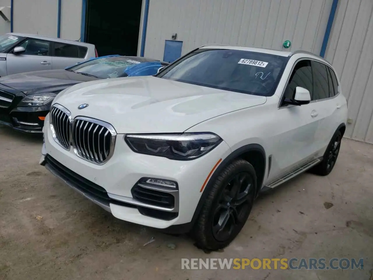 2 Фотография поврежденного автомобиля 5UXCR6C55KLK85582 BMW X5 2019