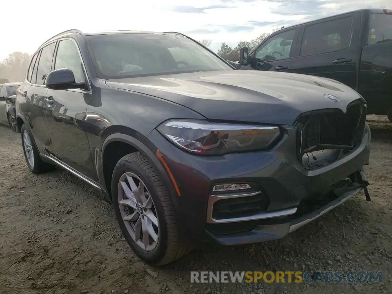1 Фотография поврежденного автомобиля 5UXCR6C55KLL51712 BMW X5 2019