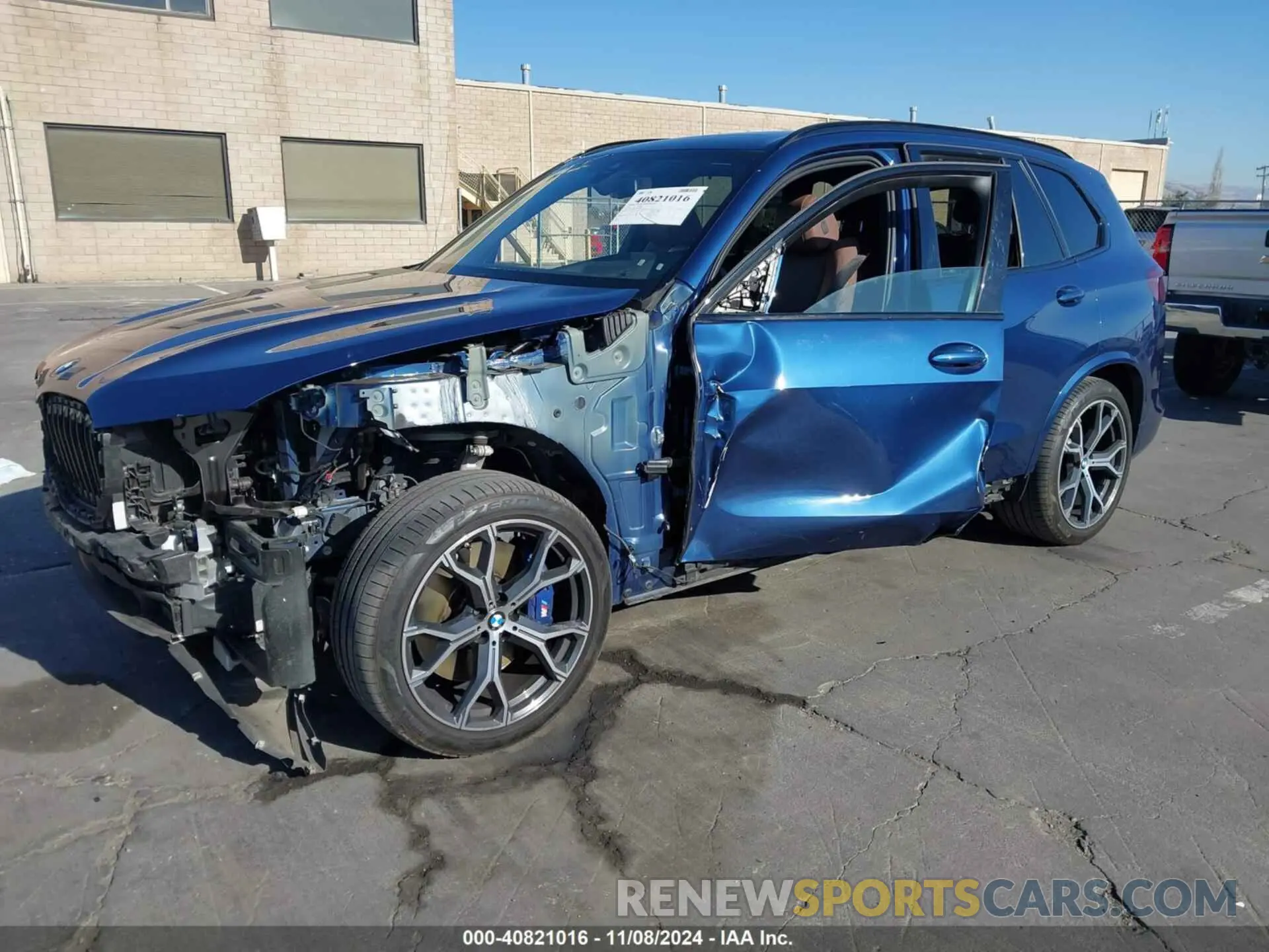 2 Photograph of a damaged car 5UXCR6C55KLL52360 BMW X5 2019